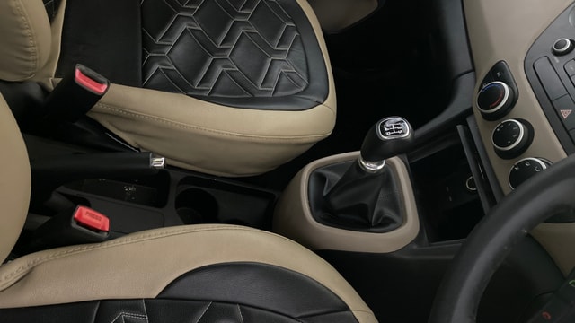 View Hyundai Xcent Image 37 Used Hyundai Xcent Image 37