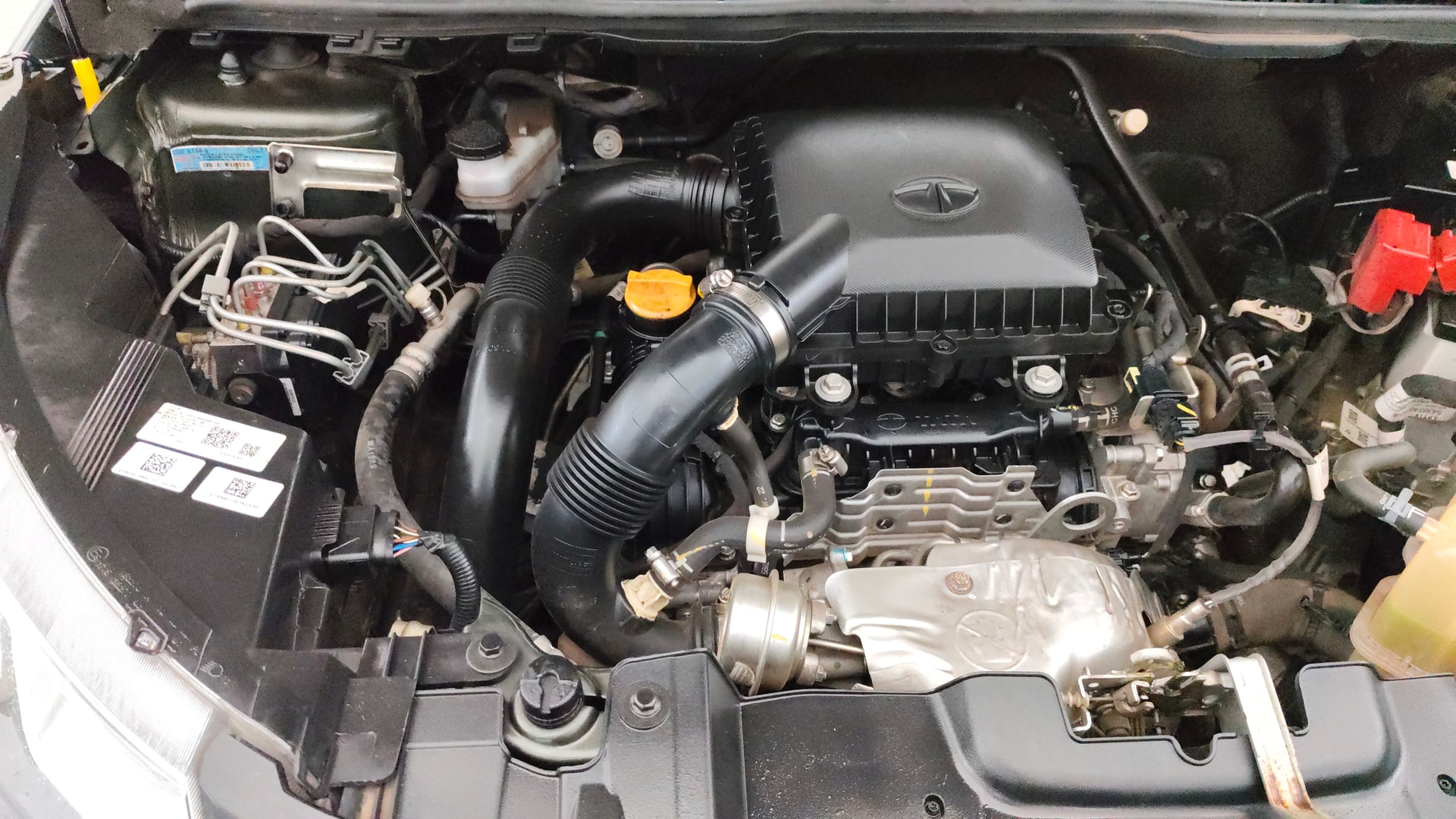 View 2022 Tata Nexon Revotron XE Image 4 Used 2022 Tata Nexon Revotron XE Image 4