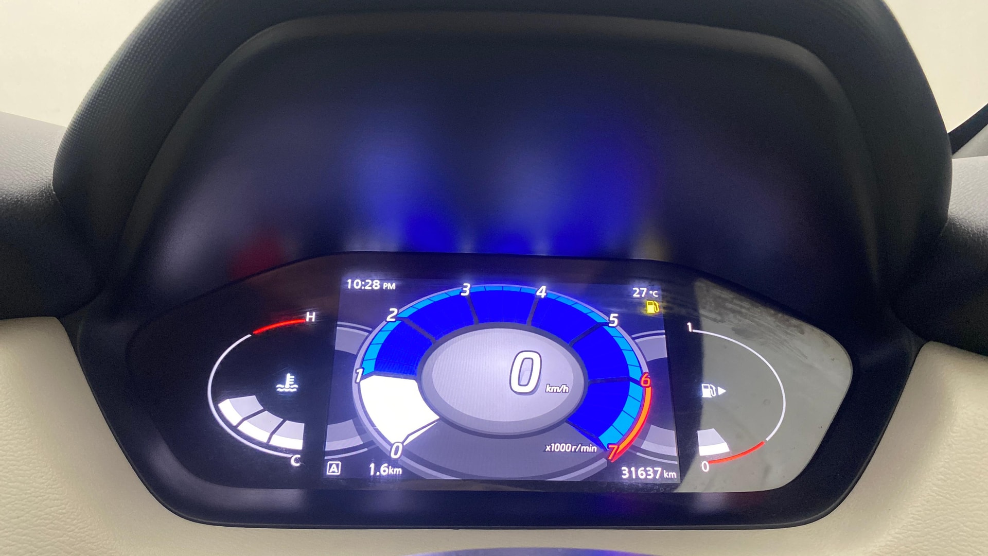 View 2022 Nissan Magnite XV Image 35 Used 2022 Nissan Magnite XV Image 35
