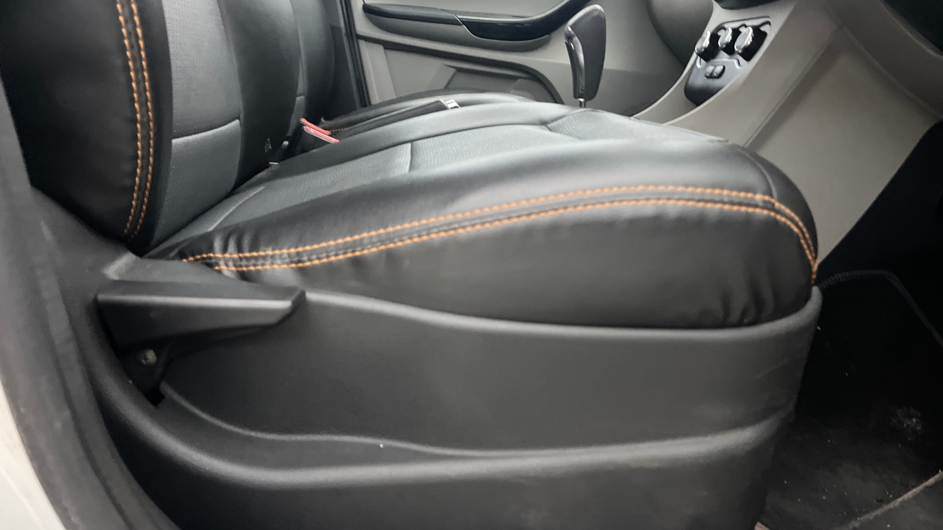 View 2018 Tata Tiago Revotorq XB Image 18 Used 2018 Tata Tiago Revotorq XB Image 18
