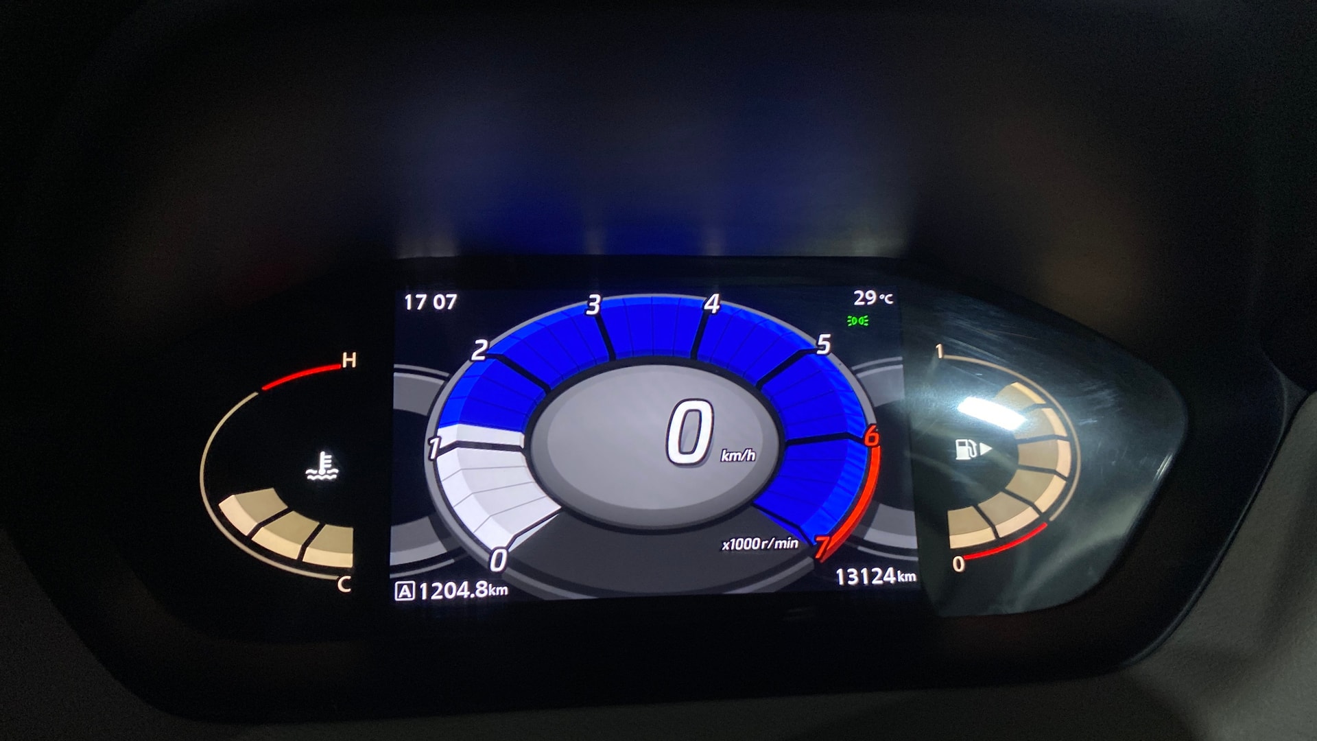 View 2022 Nissan Magnite XV Image 35 Used 2022 Nissan Magnite XV Image 35