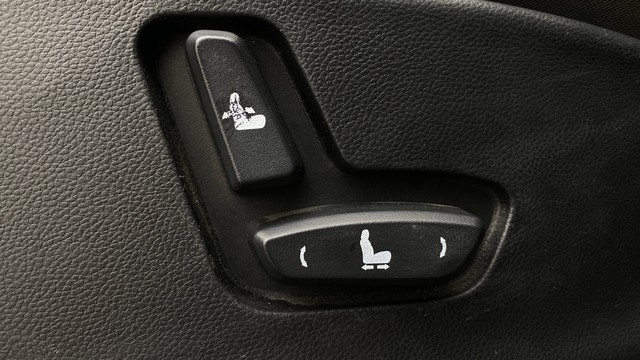 View MG Hector Image 11 Used MG Hector Image 11