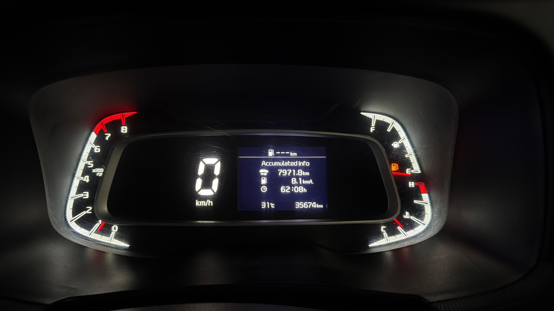 View 2021 Kia Sonet HTK Petrol Image 33 Used 2021 Kia Sonet HTK Petrol Image 33
