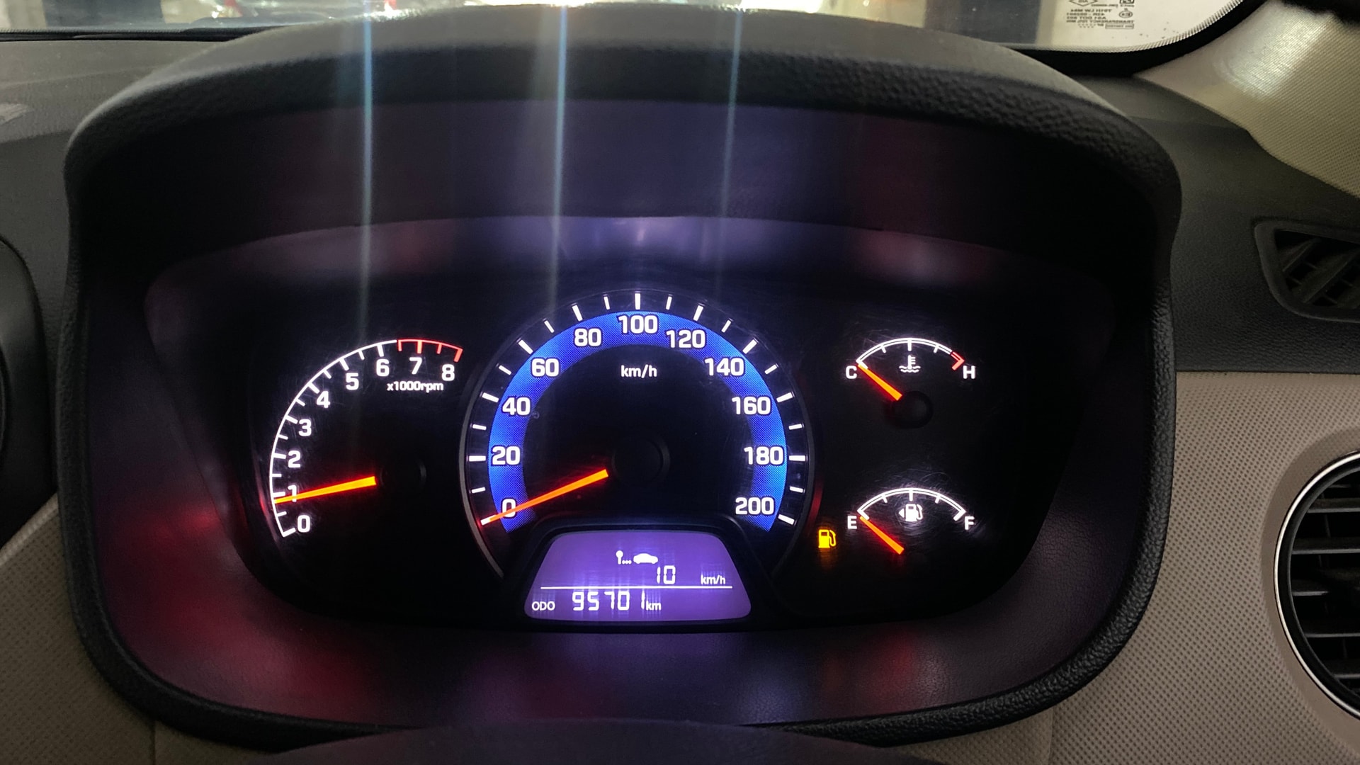 View 2015 Hyundai Xcent SX Petrol Image 20 Used 2015 Hyundai Xcent SX Petrol Image 20
