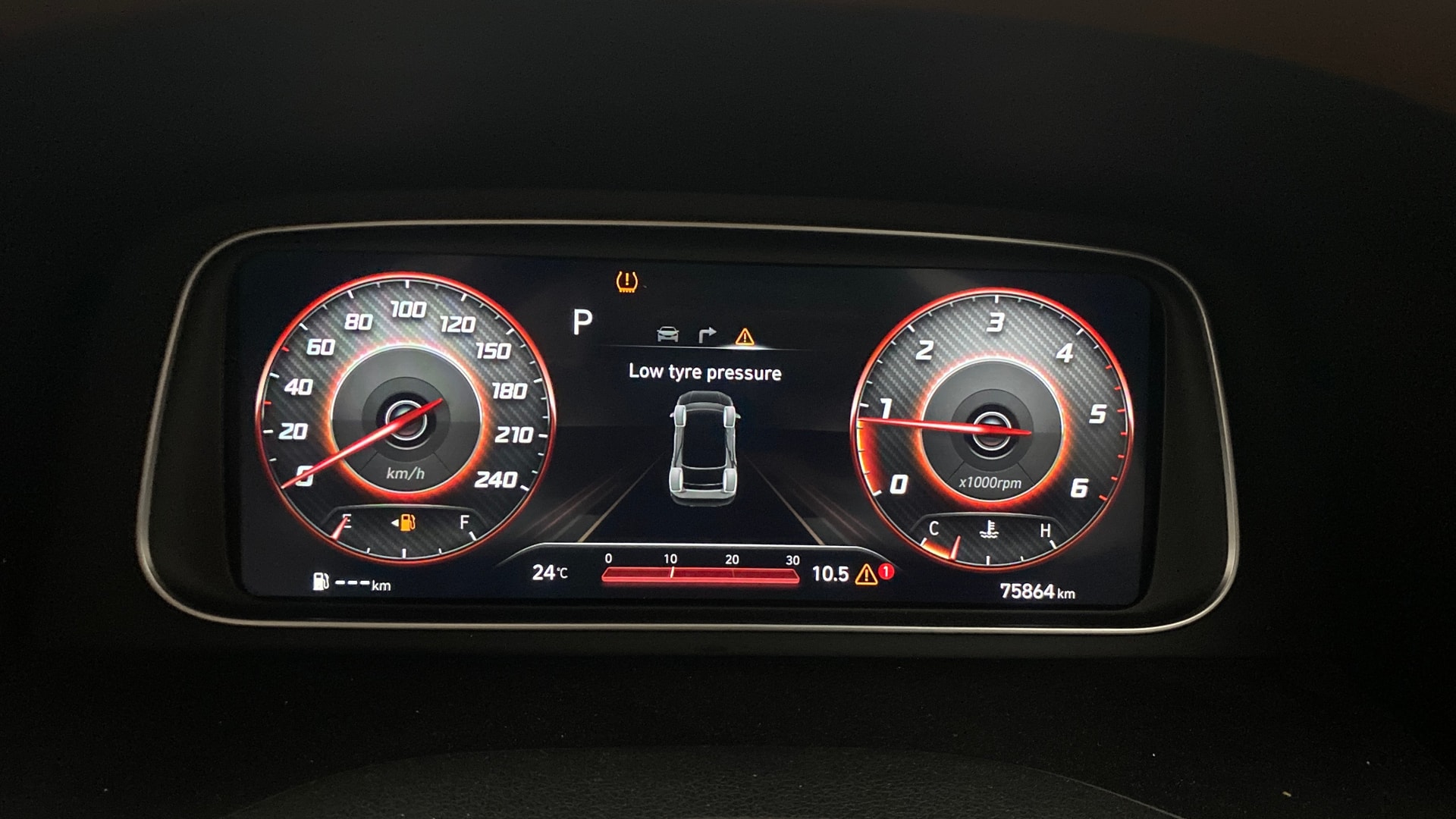 View 2022 Hyundai Alcazar Prestige 6 Seater MT Petrol Image 22 Used 2022 Hyundai Alcazar Prestige 6 Seater MT Petrol Image 22