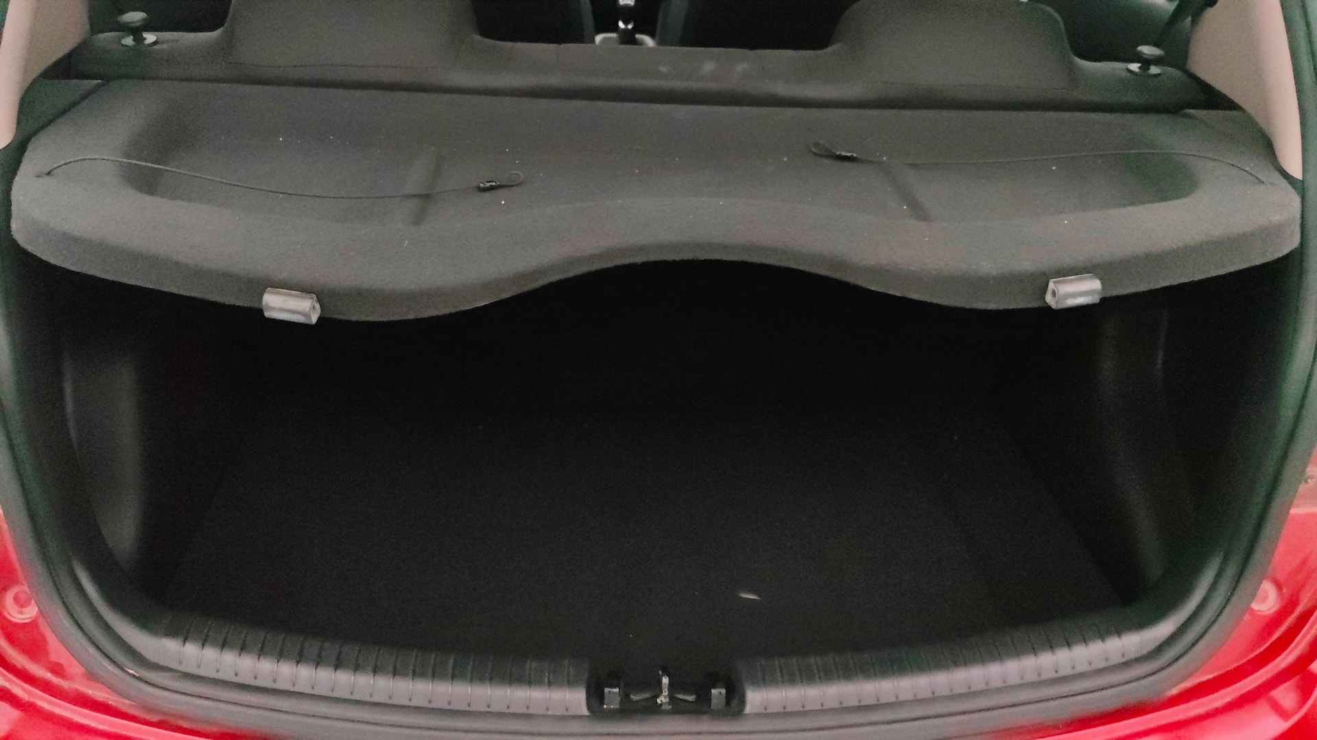 View 2017 Hyundai Grand i10 1.2 Sportz(O) Petrol Image 10 Used 2017 Hyundai Grand i10 1.2 Sportz(O) Petrol Image 10