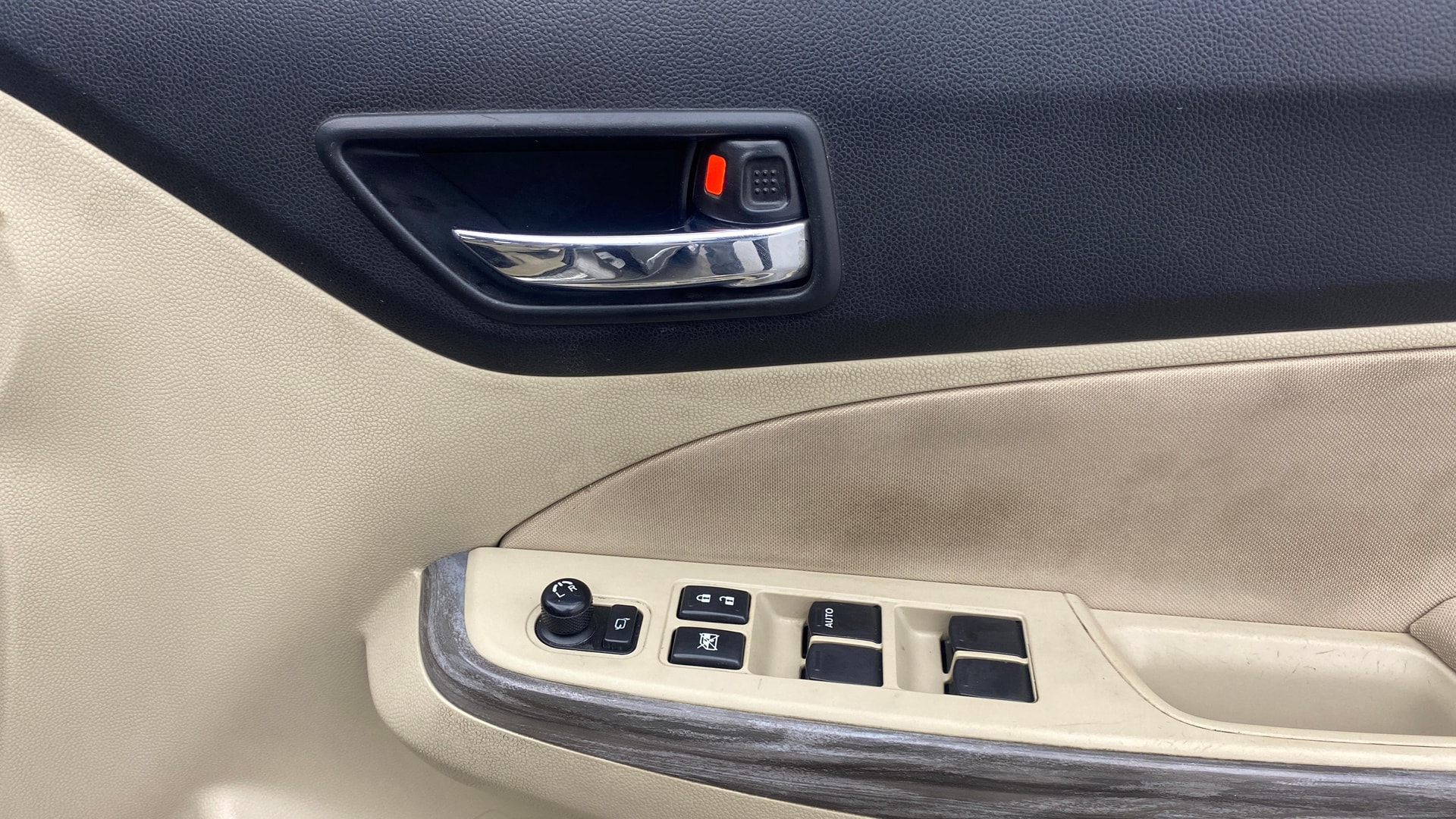 View 2022 Maruti Suzuki 1000 Base Variant Image 33 Used 2022 Maruti Suzuki 1000 Base Variant Image 33
