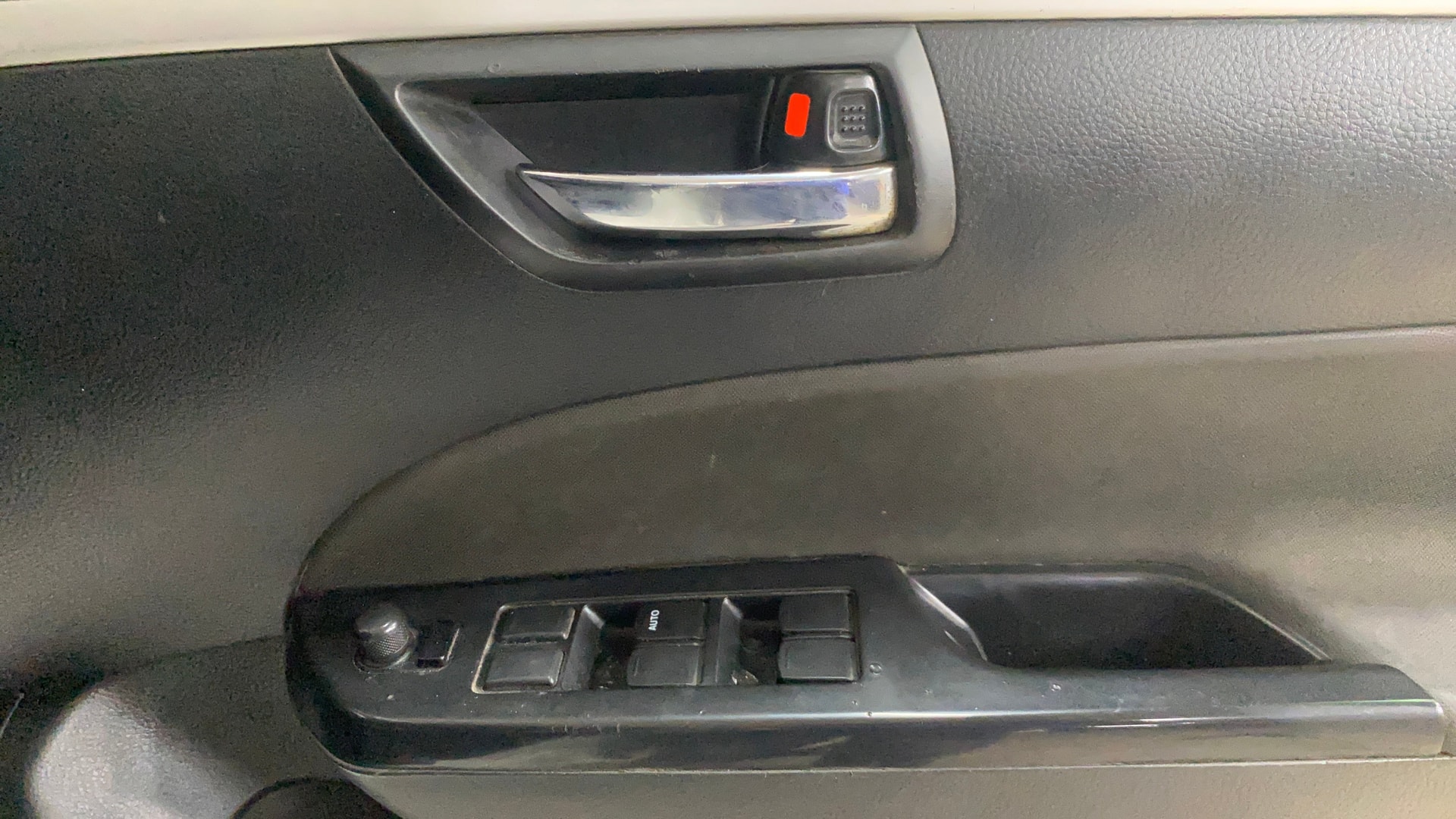 View 2015 Maruti Suzuki 1000 Base Variant Image 41 Used 2015 Maruti Suzuki 1000 Base Variant Image 41