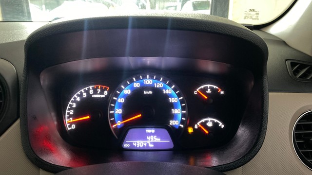 View Hyundai Xcent Image 34 Used Hyundai Xcent Image 34