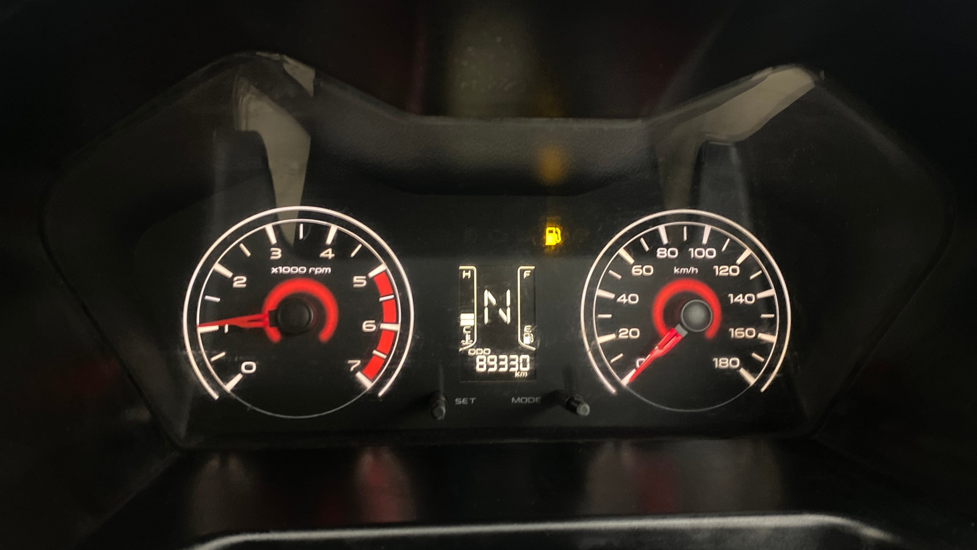 View 2017 Mahindra KUV100 K4 Plus Diesel 6 Seater BS IV Image 33 Used 2017 Mahindra KUV100 K4 Plus Diesel 6 Seater BS IV Image 33