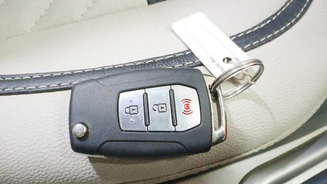 View Mahindra XUV300 Image 19 Used Mahindra XUV300 Image 19