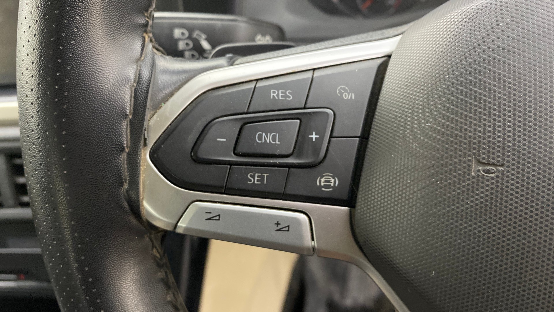 View 2023 Volkswagen Virtus Topline 1.0 TSI MT Image 3 Used 2023 Volkswagen Virtus Topline 1.0 TSI MT Image 3