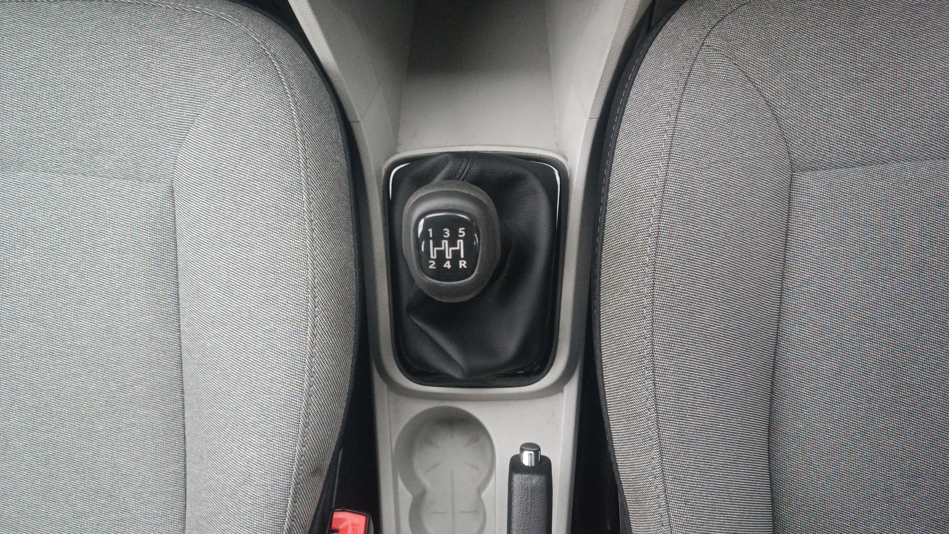 View 2025 Tata Tiago Revotorq XB Image 39 Used 2025 Tata Tiago Revotorq XB Image 39