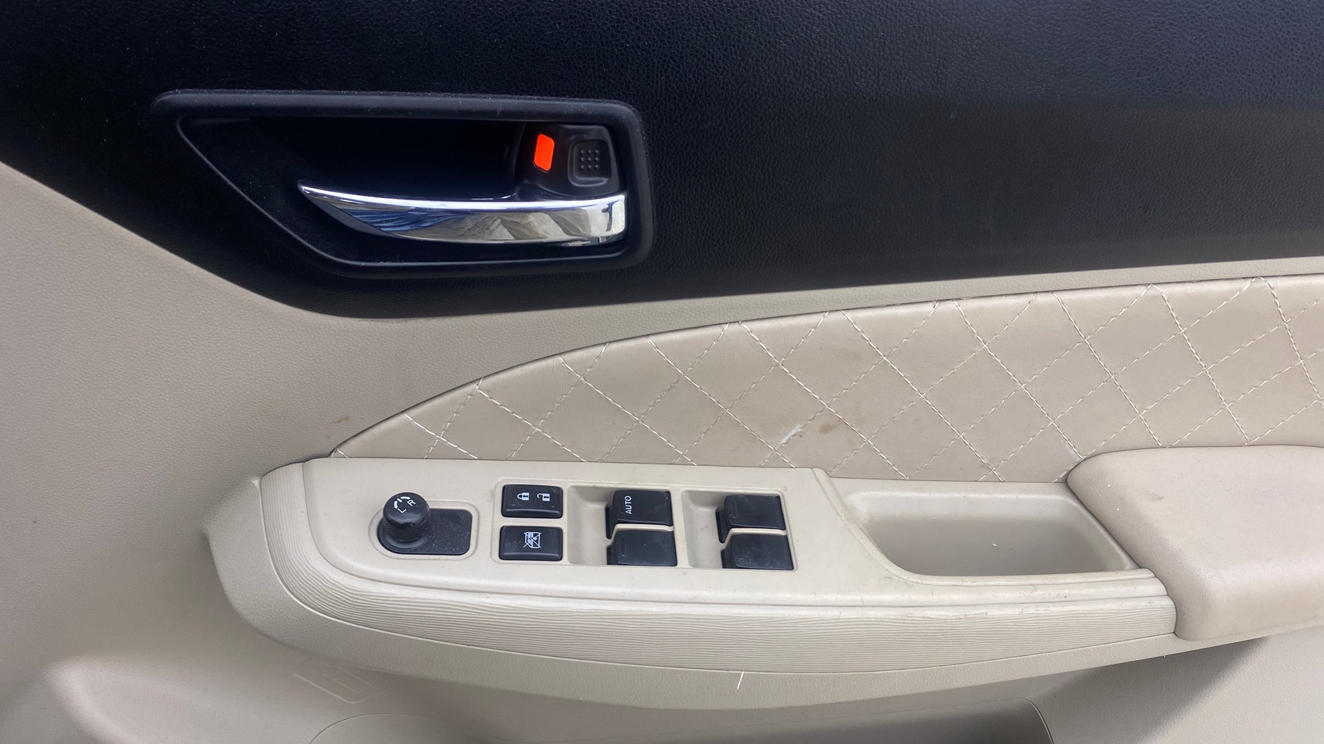 View 2018 Maruti Suzuki 1000 Base Variant Image 32 Used 2018 Maruti Suzuki 1000 Base Variant Image 32