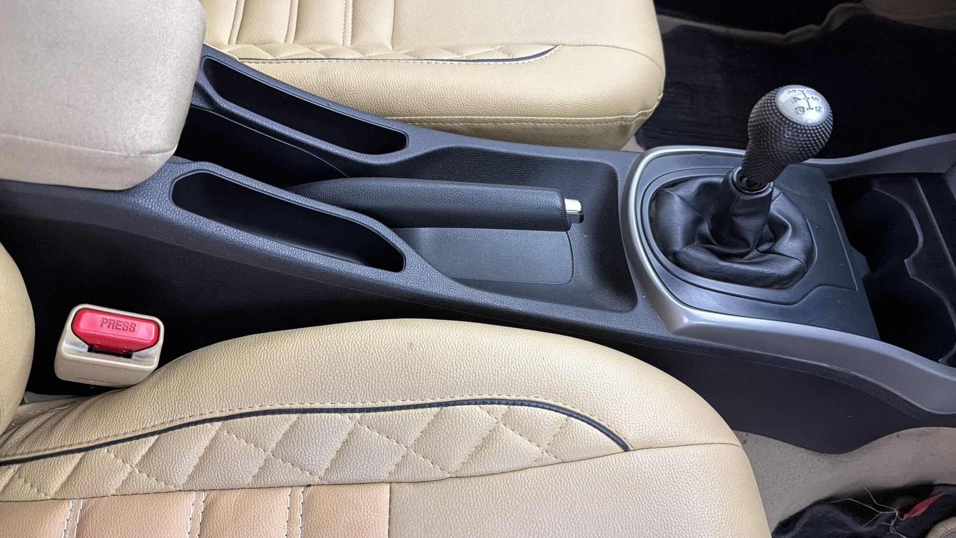View 2017 Honda City ZX MT Diesel Anniversary Edition Image 41 Used 2017 Honda City ZX MT Diesel Anniversary Edition Image 41