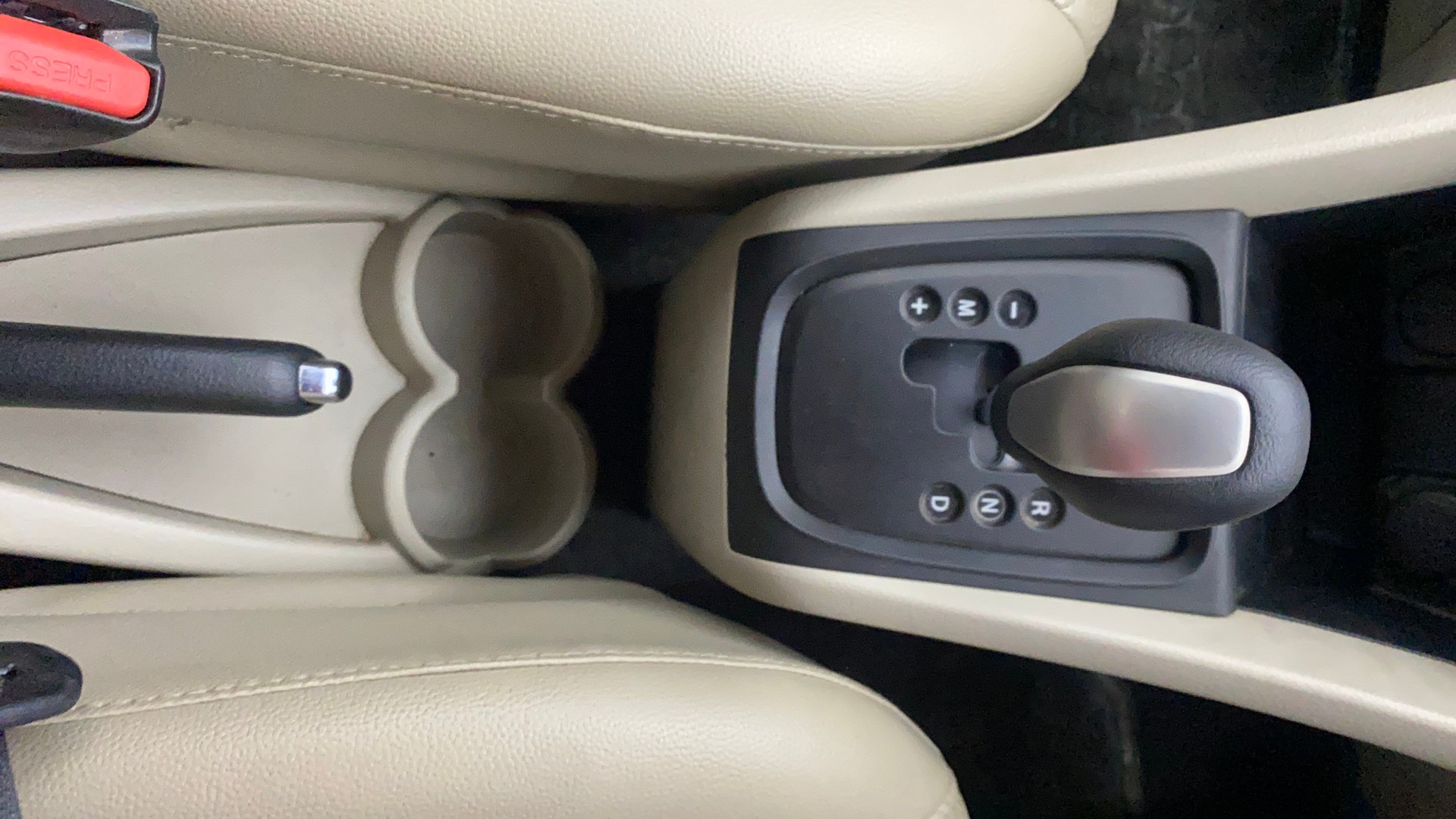 View 2018 Maruti Suzuki 1000 Base Variant Image 38 Used 2018 Maruti Suzuki 1000 Base Variant Image 38