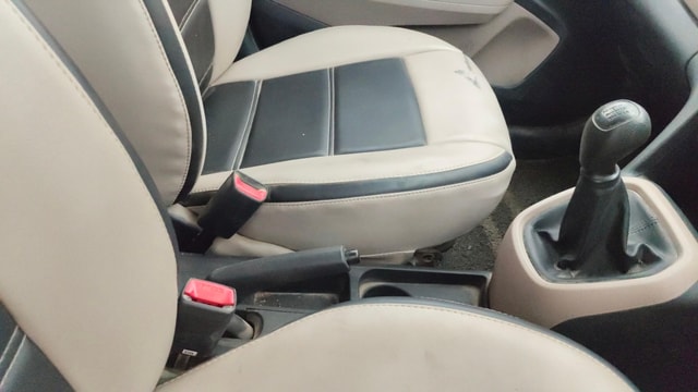 View Hyundai Grand i10 Image 38 Used Hyundai Grand i10 Image 38