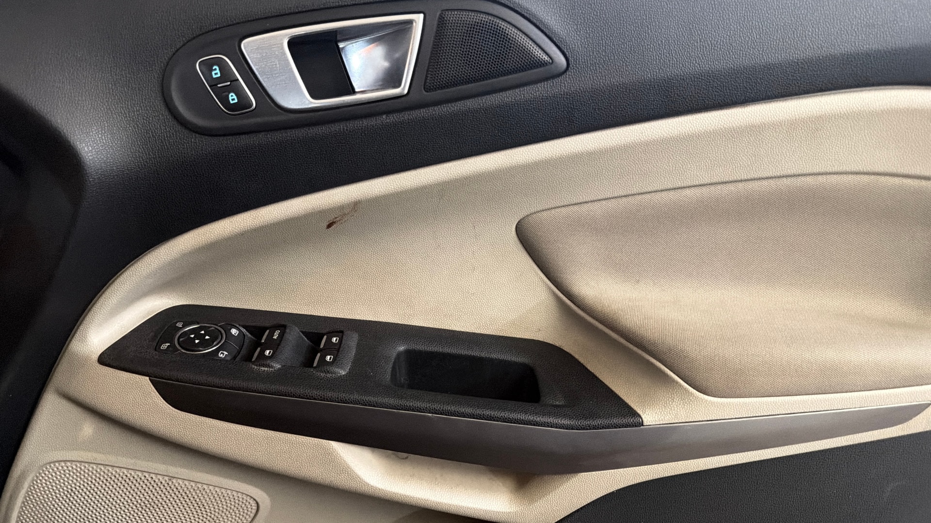 View 2021 Ford EcoSport 1.5 TDCi Diesel Ambiente BS IV Image 33 Used 2021 Ford EcoSport 1.5 TDCi Diesel Ambiente BS IV Image 33