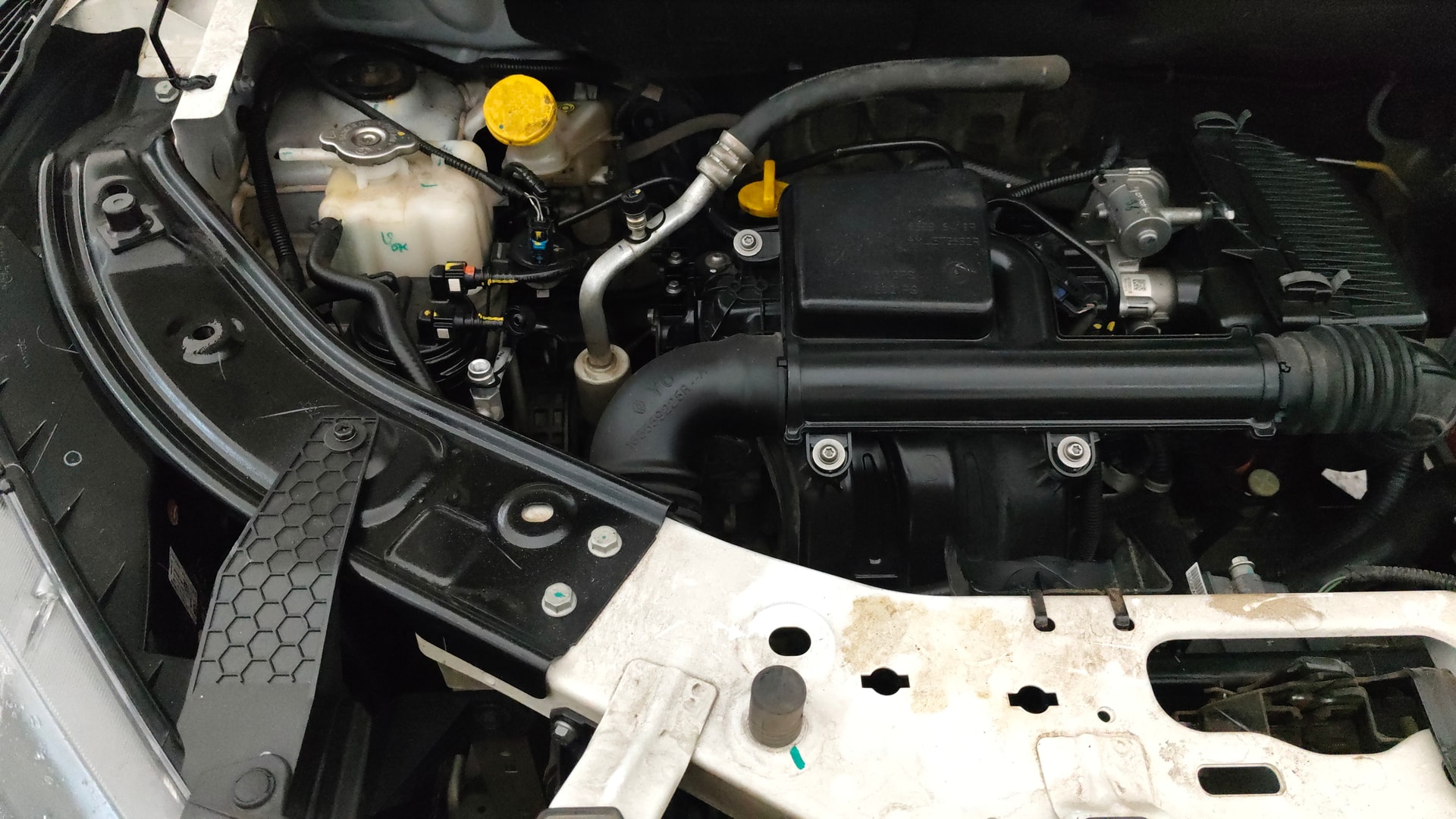 View 2023 Nissan Magnite XE Image 3 Used 2023 Nissan Magnite XE Image 3