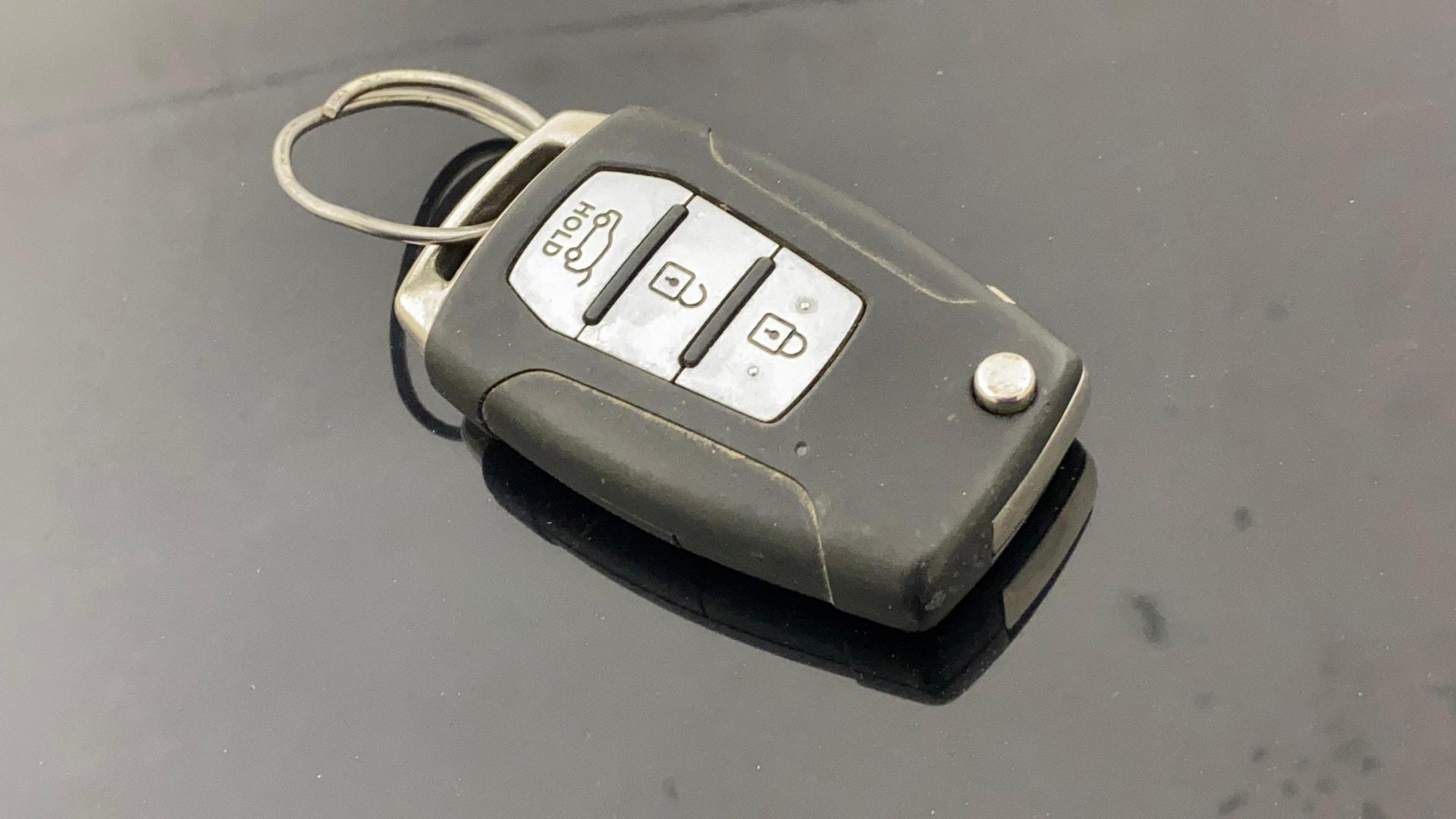 Used 2022 Mahindra Alturas G4 Used 2022 Mahindra Alturas G4