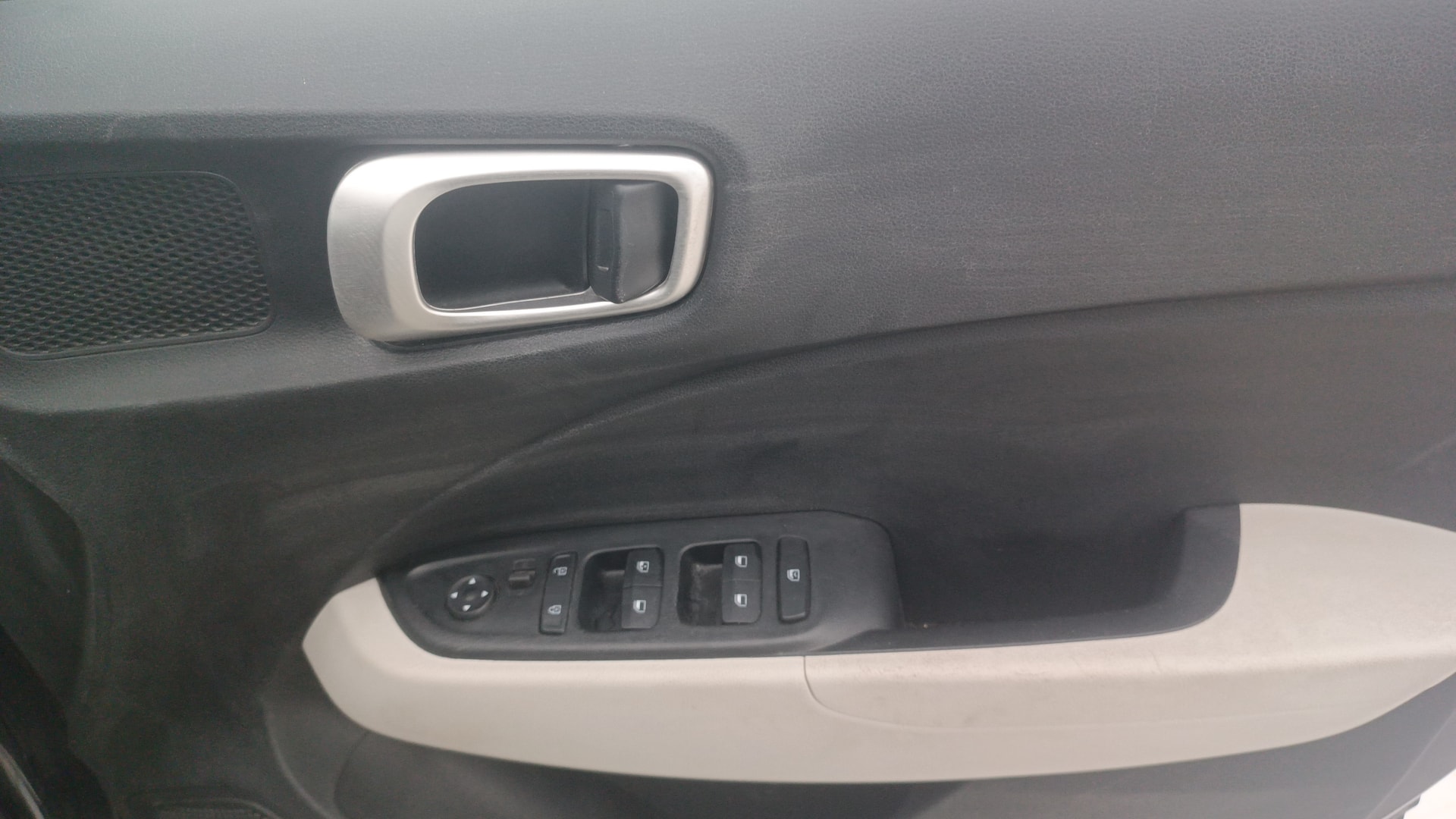 View 2024 Hyundai Venue S (O) 1.0 Turbo Petrol DCT Image 34 Used 2024 Hyundai Venue S (O) 1.0 Turbo Petrol DCT Image 34