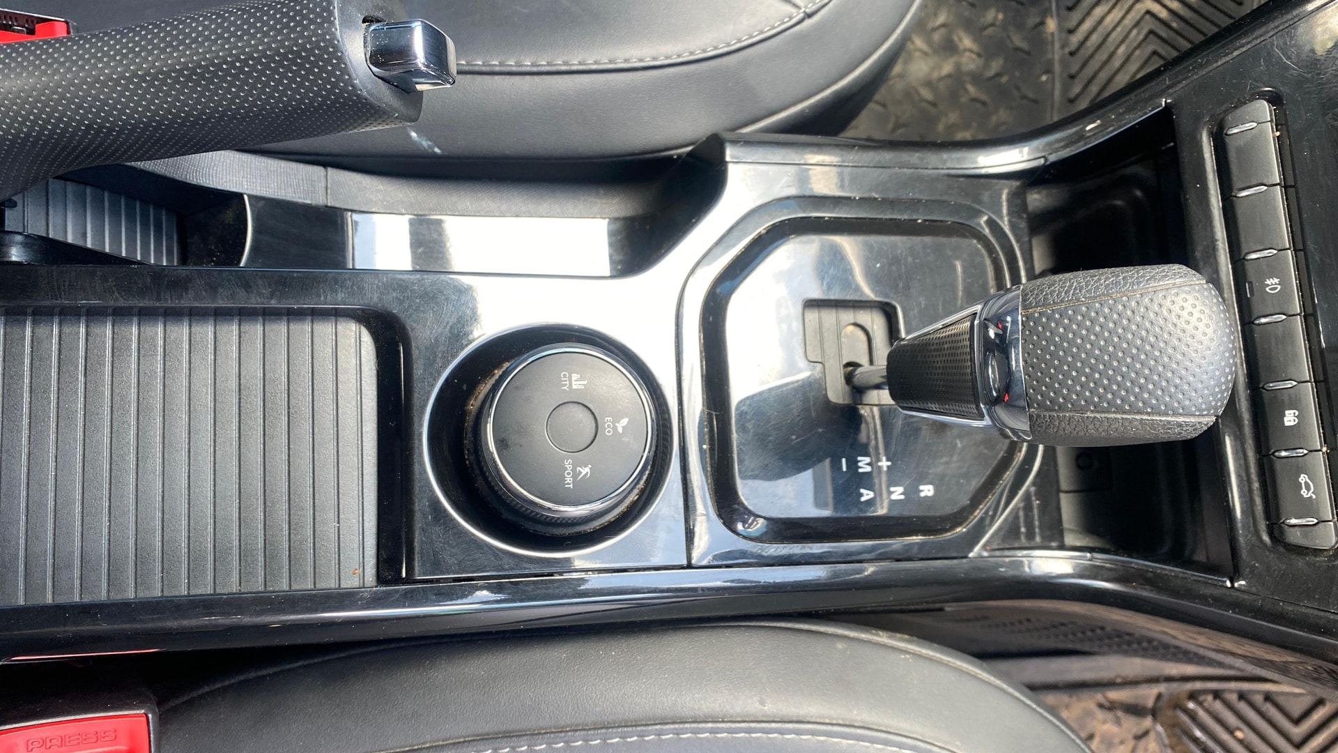 View 2022 Tata Nexon Revotron XE Image 41 Used 2022 Tata Nexon Revotron XE Image 41