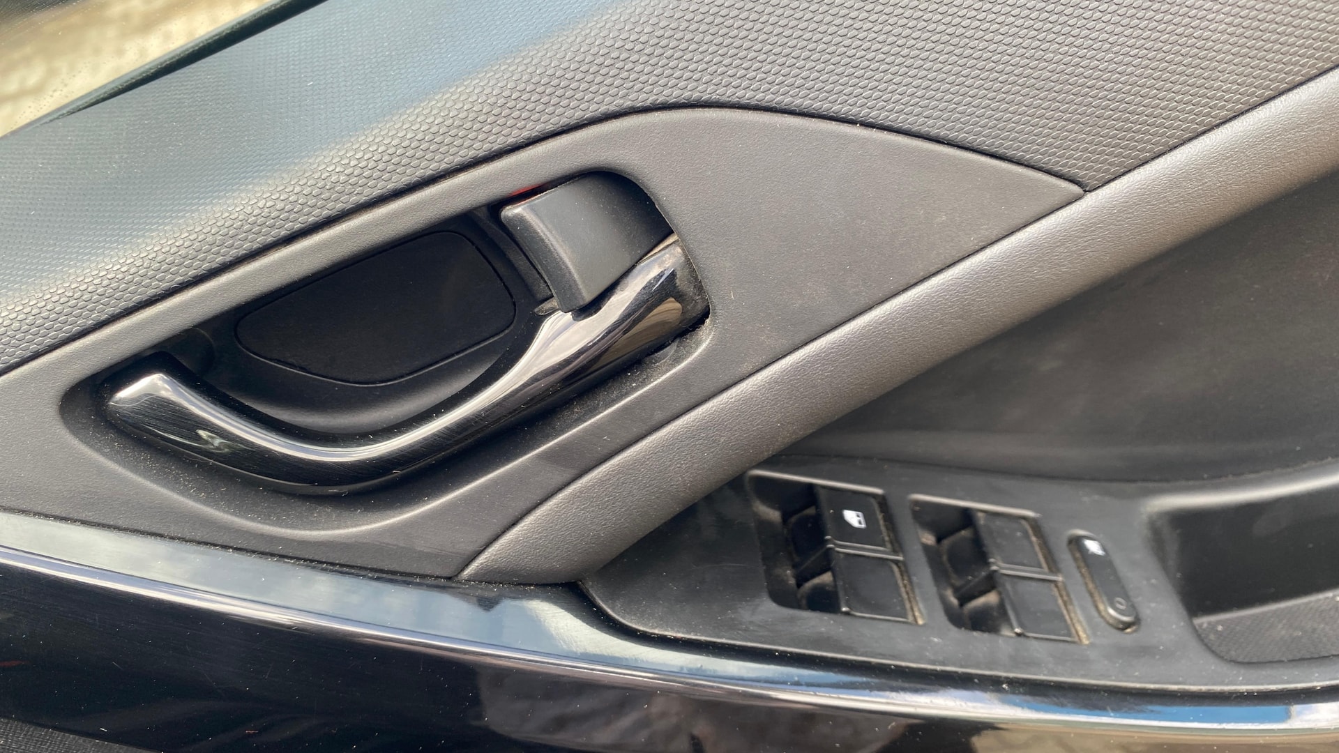 View 2022 Tata Nexon Revotron XE Image 38 Used 2022 Tata Nexon Revotron XE Image 38