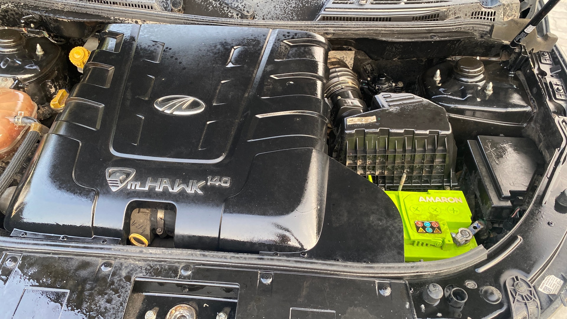 View 2018 Mahindra XUV500 W11 AT Image 31 Used 2018 Mahindra XUV500 W11 AT Image 31