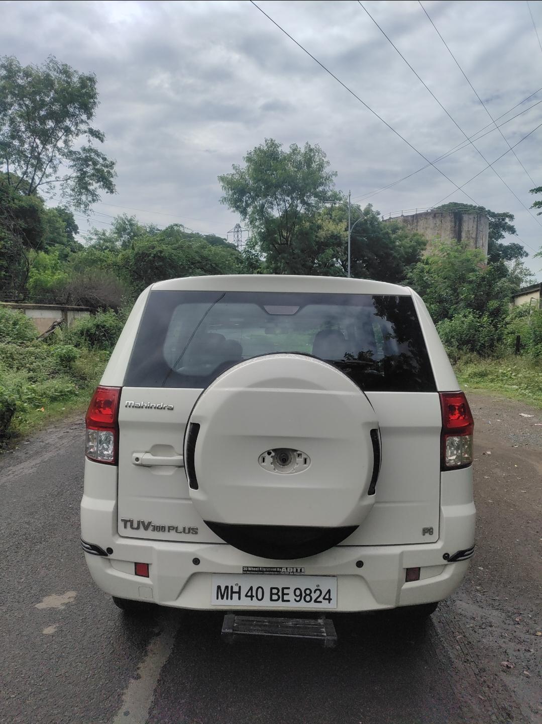 यूज़्ड 2018 महिंद्रा टीयूवी300 प्लस, Kasturchand Park, Nagpur 3 यूज़्ड 2018 महिंद्रा टीयूवी300 प्लस, Kasturchand Park, Nagpur 3