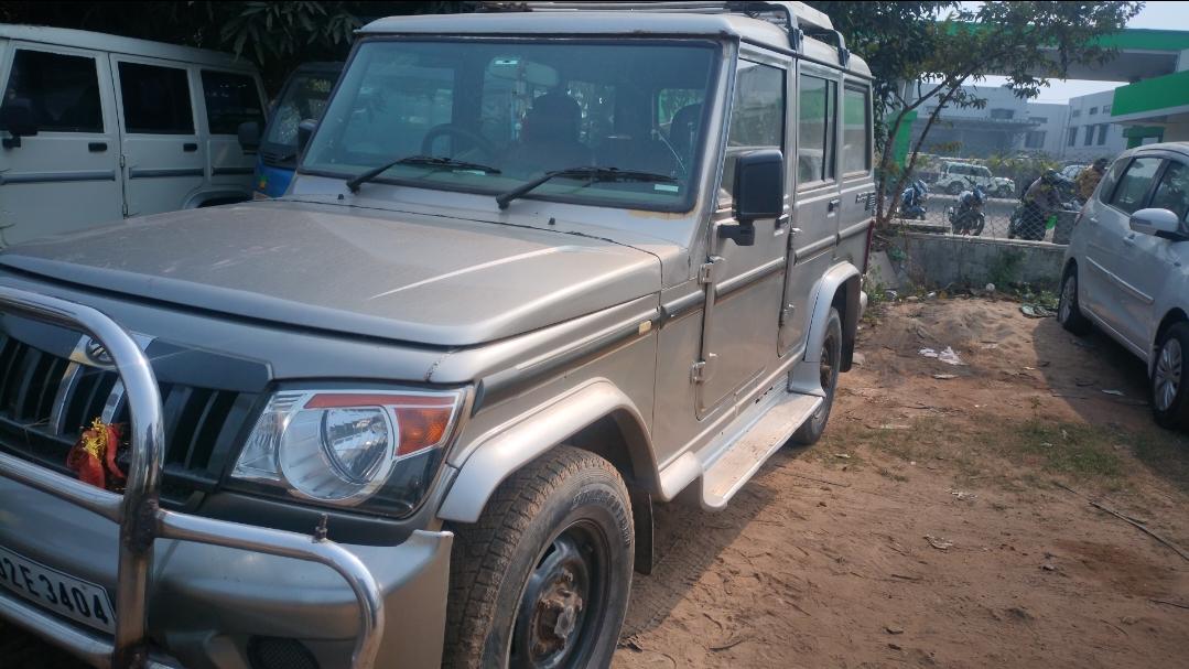 2012 महिंद्रा बोलेरो SLE BS3 2012 महिंद्रा बोलेरो SLE BS3