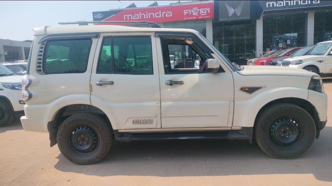 यूज़्ड 2016 महिंद्रा स्कॉर्पियो, Banguary, Cuttack 4 यूज़्ड 2016 महिंद्रा स्कॉर्पियो, Banguary, Cuttack 4
