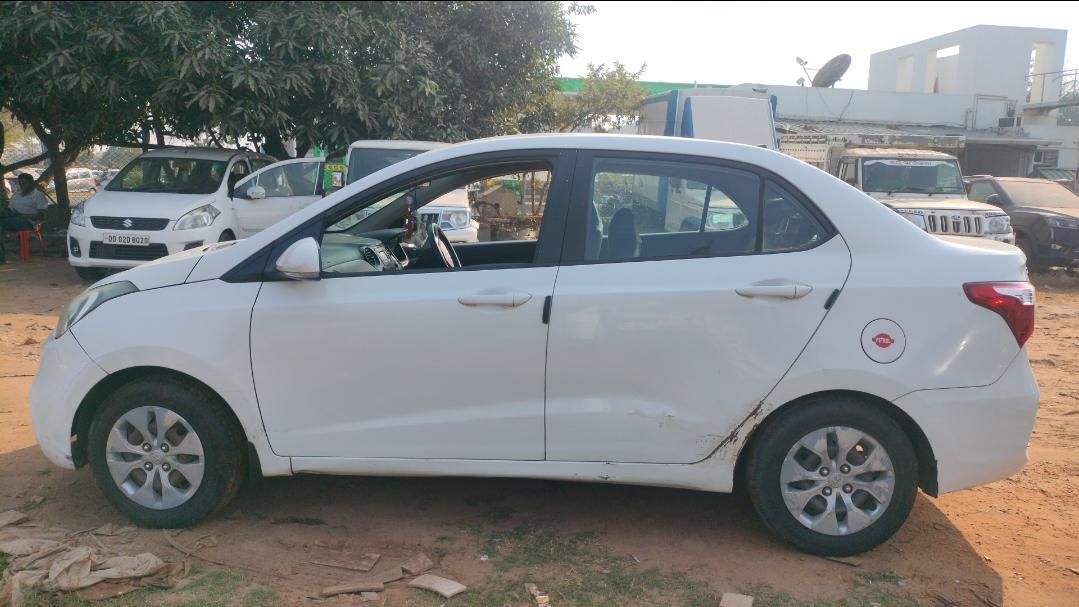 यूज़्ड 2017 ह्युंडई एक्सेंट, Banguary, Cuttack 4 यूज़्ड 2017 ह्युंडई एक्सेंट, Banguary, Cuttack 4