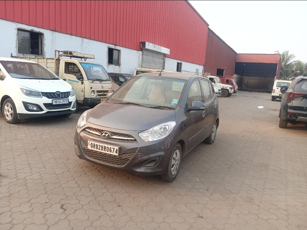 2011 ह्युंडई आई10 1.2 Magna MT 2011 ह्युंडई आई10 1.2 Magna MT