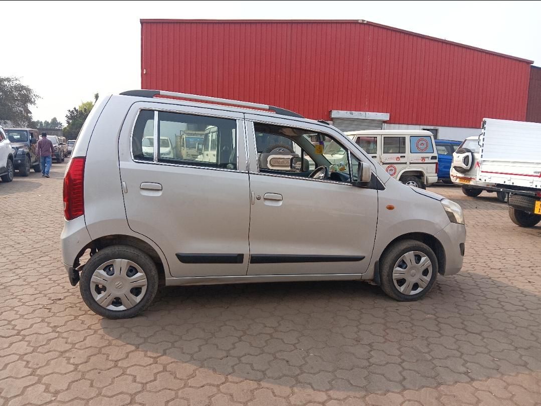 यूज़्ड 2013 मारुति सुजुकी वैगन आर, Banguary, Cuttack 5 यूज़्ड 2013 मारुति सुजुकी वैगन आर, Banguary, Cuttack 5