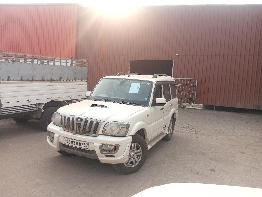 2014 महिंद्रा स्कॉर्पियो VLX 2WD BS3 Airbag 2014 महिंद्रा स्कॉर्पियो VLX 2WD BS3 Airbag