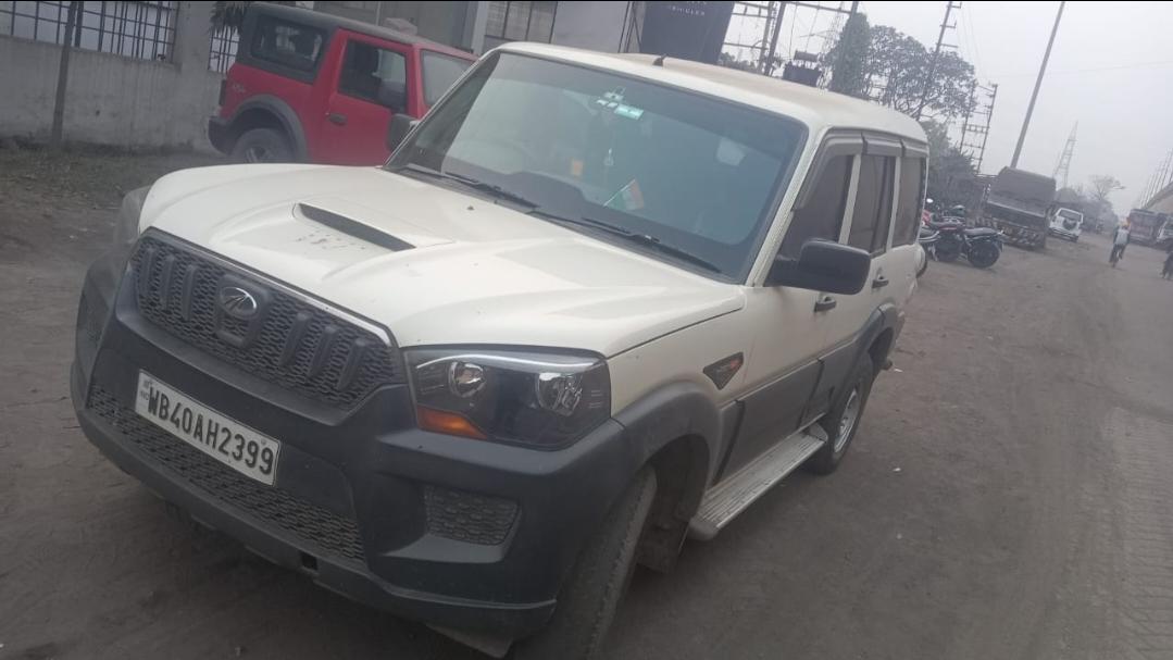 2017 महिंद्रा स्कॉर्पियो S2 2WD 2017 महिंद्रा स्कॉर्पियो S2 2WD