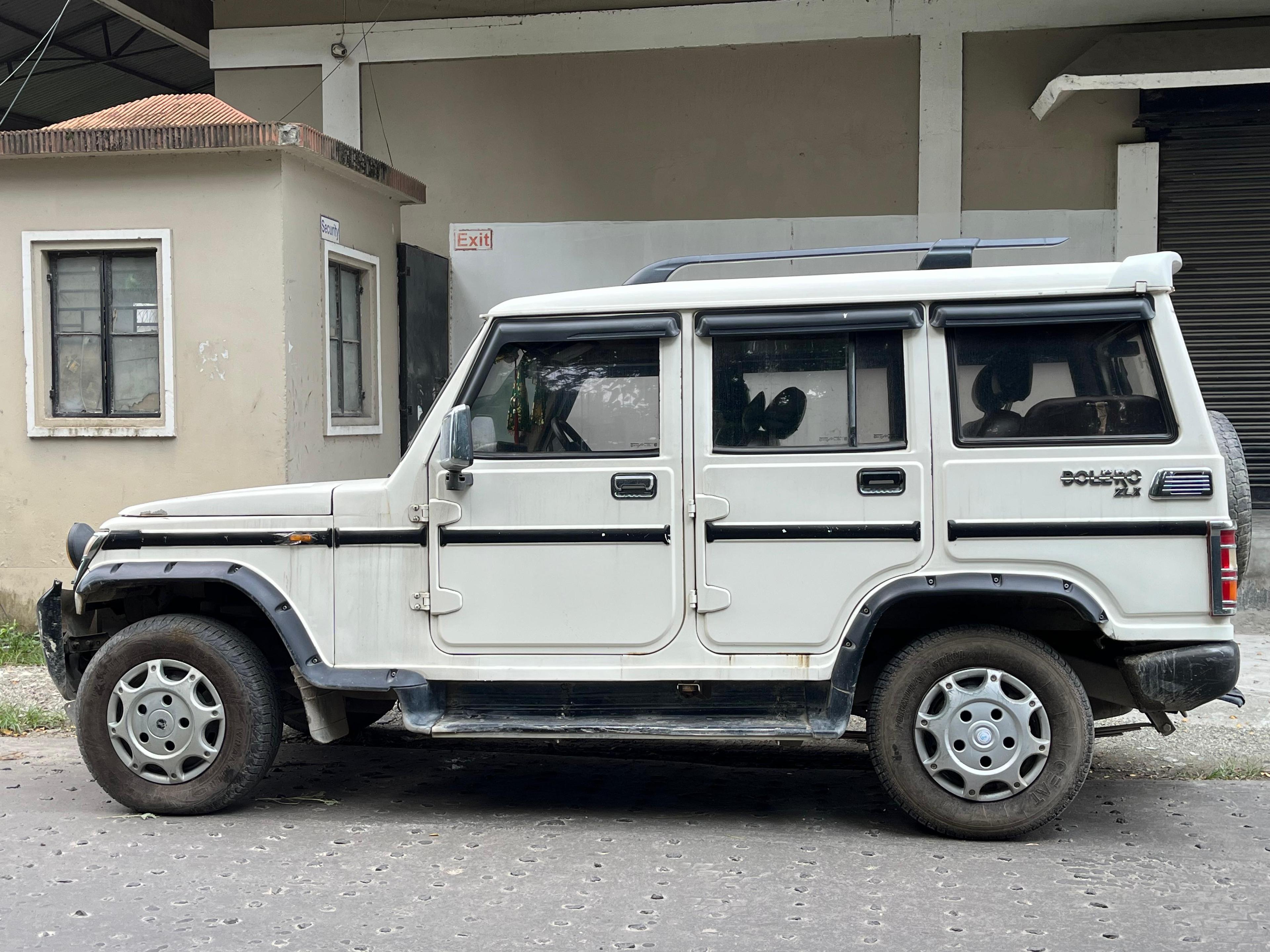 यूज़्ड 2016 महिंद्रा बोलेरो, Siliguri 1 यूज़्ड 2016 महिंद्रा बोलेरो, Siliguri 1