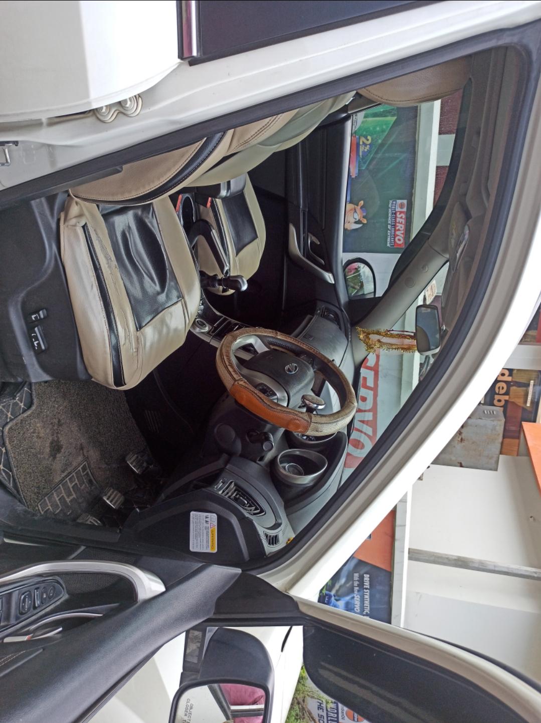 यूज़्ड 2018 महिंद्रा एक्सयूवी500, Siliguri 7 यूज़्ड 2018 महिंद्रा एक्सयूवी500, Siliguri 7