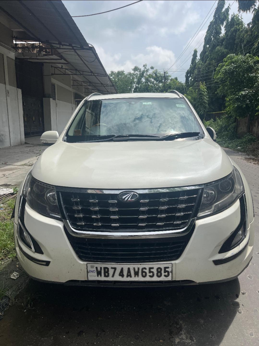 यूज़्ड 2018 महिंद्रा एक्सयूवी500, Siliguri 4 यूज़्ड 2018 महिंद्रा एक्सयूवी500, Siliguri 4