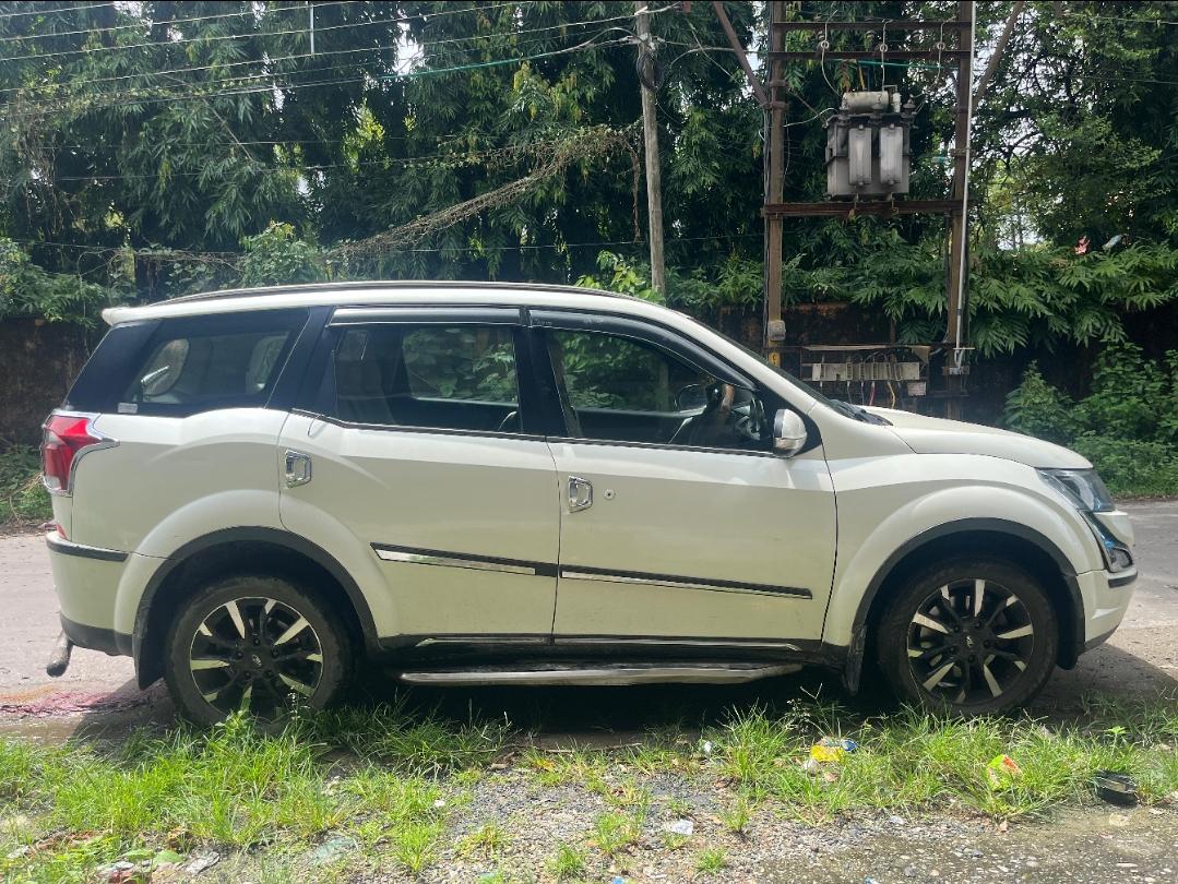 यूज़्ड 2018 महिंद्रा एक्सयूवी500, Siliguri 3 यूज़्ड 2018 महिंद्रा एक्सयूवी500, Siliguri 3