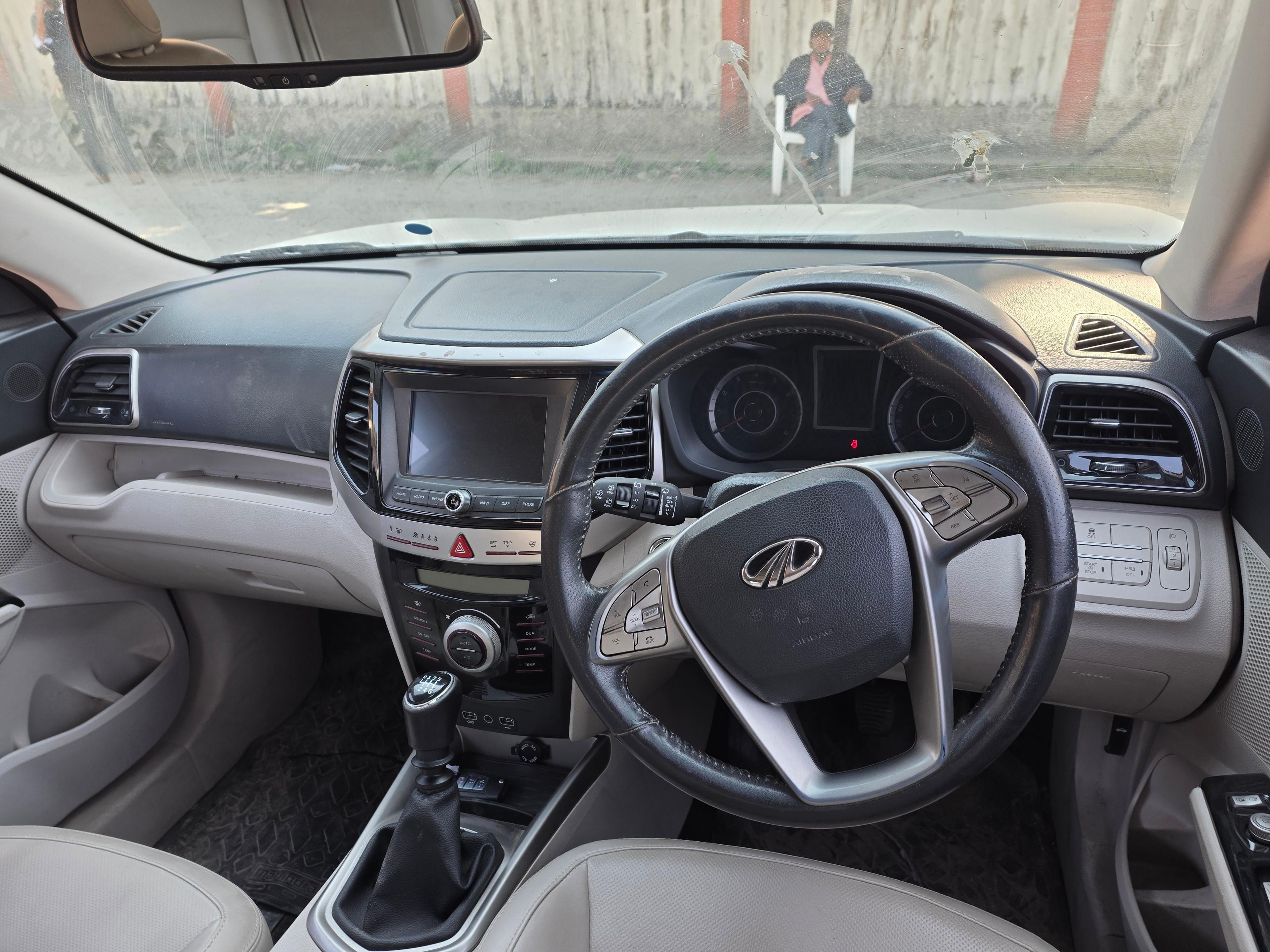 यूज़्ड 2021 महिंद्रा एक्सयूवी300, Siliguri 6 यूज़्ड 2021 महिंद्रा एक्सयूवी300, Siliguri 6