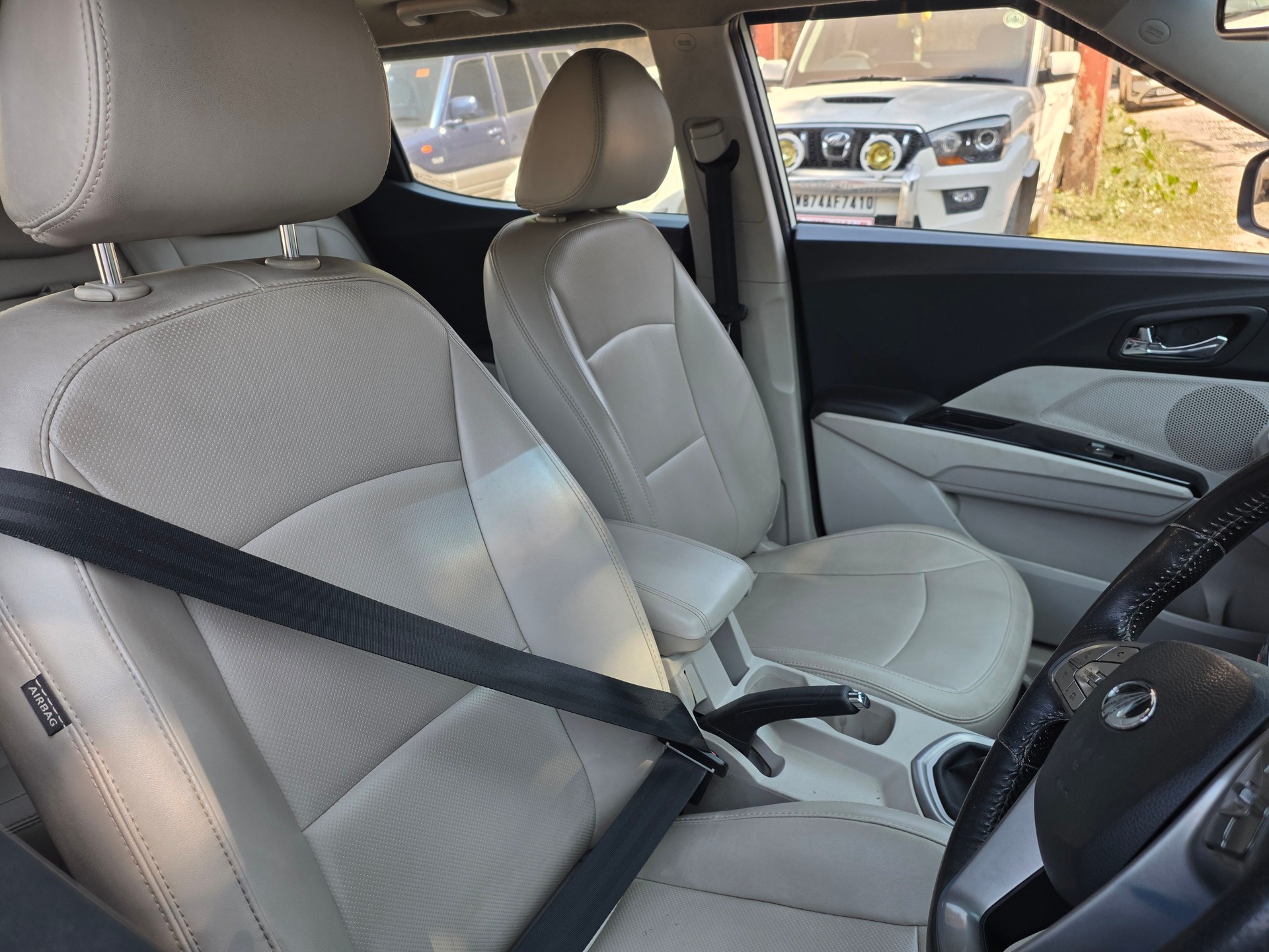 XUV300 image 9 XUV300 image 9