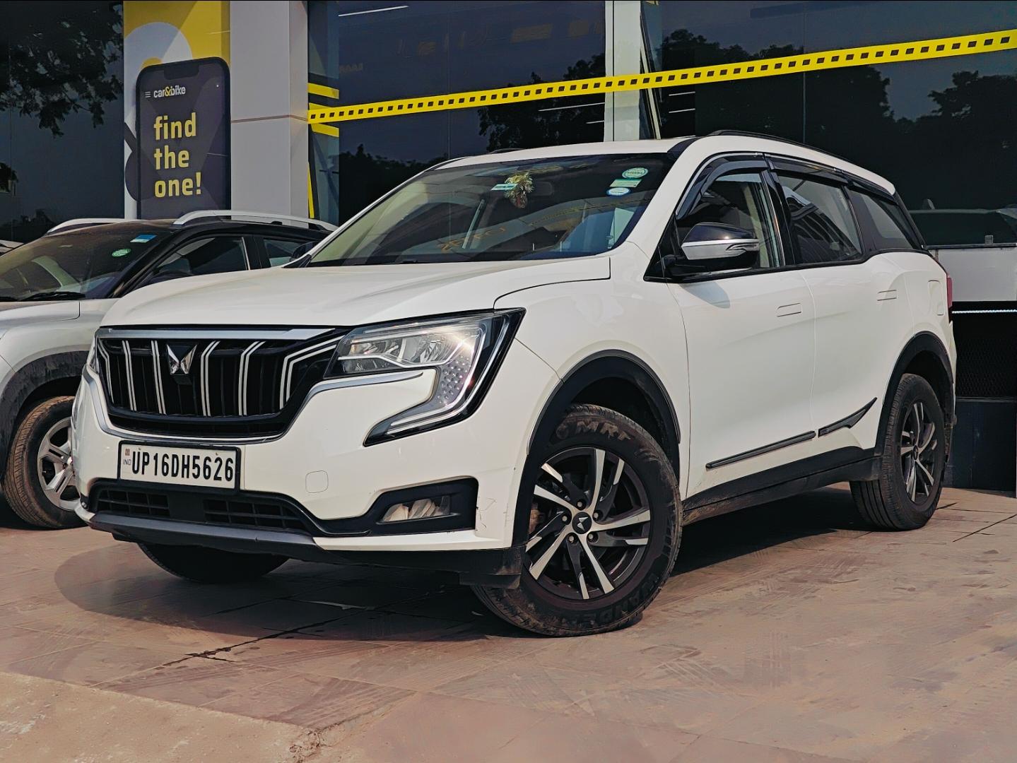 2022 महिंद्रा एक्सयूवी700 AX5 MT Diesel 5 STR 2022 महिंद्रा एक्सयूवी700 AX5 MT Diesel 5 STR