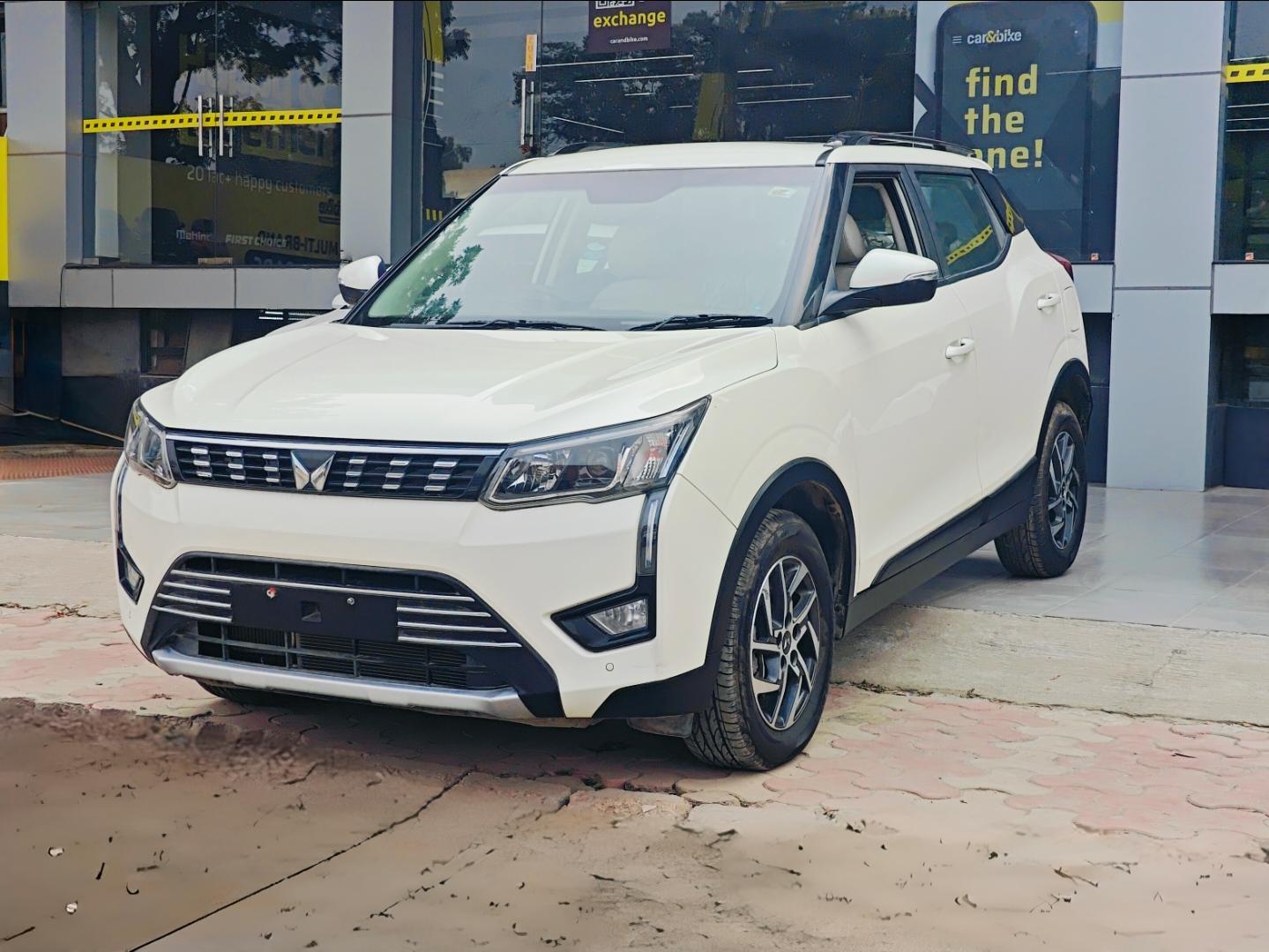 2023 महिंद्रा एक्सयूवी300 W8 Petrol 2023 महिंद्रा एक्सयूवी300 W8 Petrol