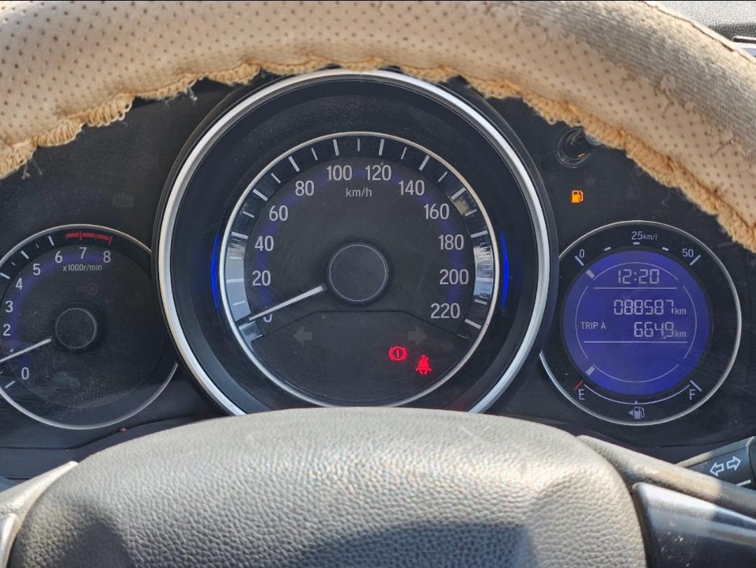 यूज़्ड 2016 होंडा जैज़, Noida New Delhi 11 यूज़्ड 2016 होंडा जैज़, Noida New Delhi 11