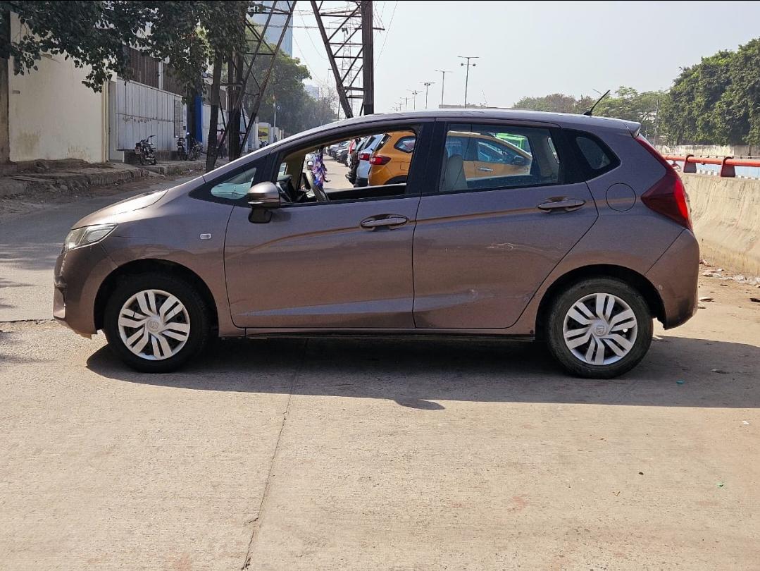 यूज़्ड 2016 होंडा जैज़, Noida New Delhi 1 यूज़्ड 2016 होंडा जैज़, Noida New Delhi 1