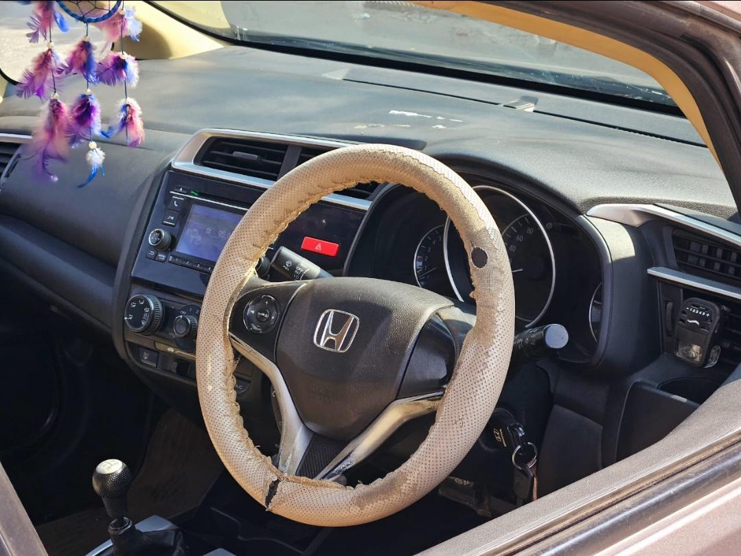 यूज़्ड 2016 होंडा जैज़, Noida New Delhi 12 यूज़्ड 2016 होंडा जैज़, Noida New Delhi 12