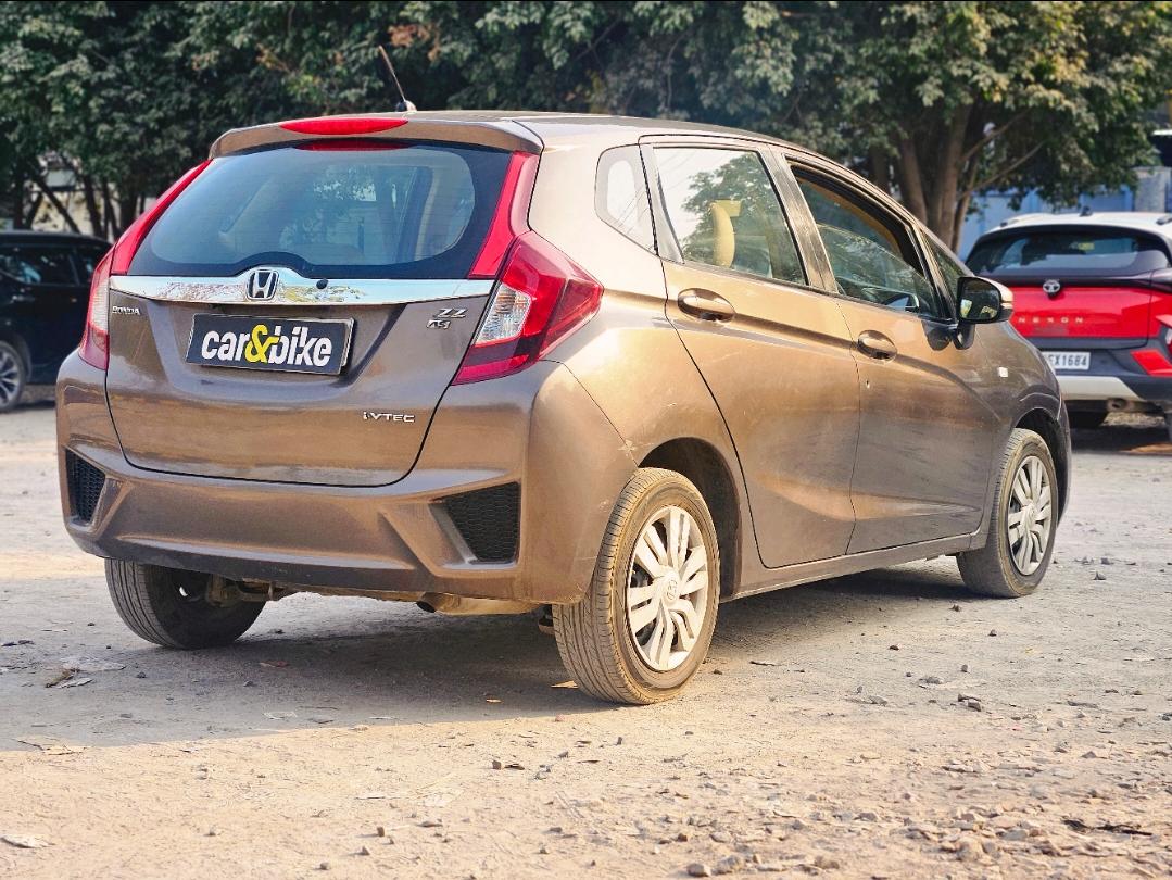 यूज़्ड 2016 होंडा जैज़, Noida 4 यूज़्ड 2016 होंडा जैज़, Noida 4