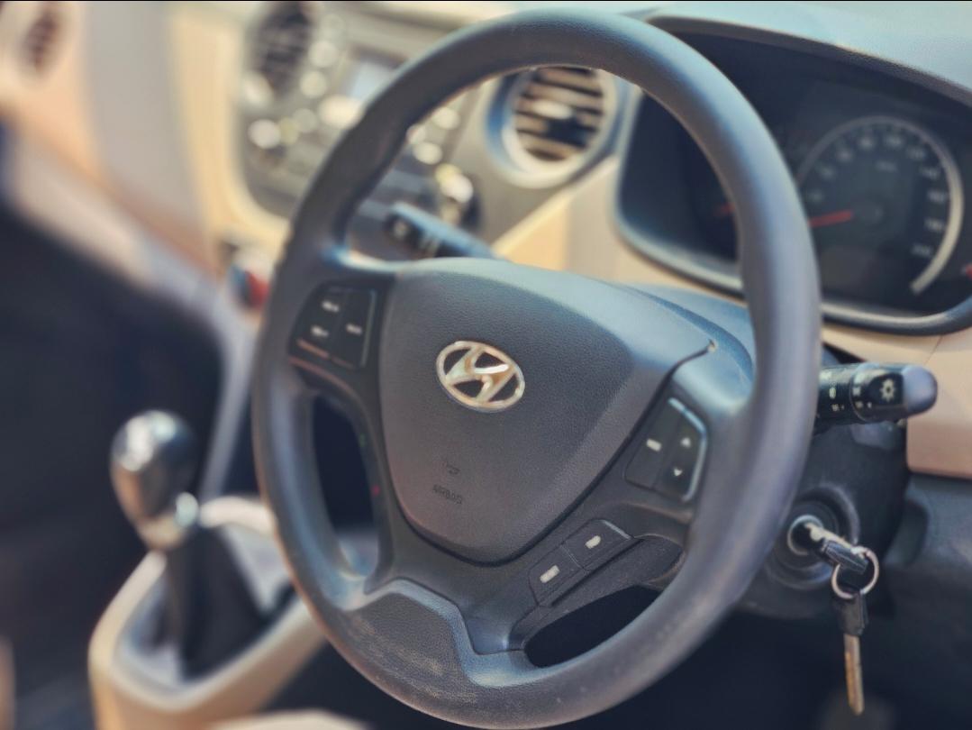 यूज़्ड 2016 ह्युंडई ग्रैंड आई10, Noida New Delhi 12 यूज़्ड 2016 ह्युंडई ग्रैंड आई10, Noida New Delhi 12