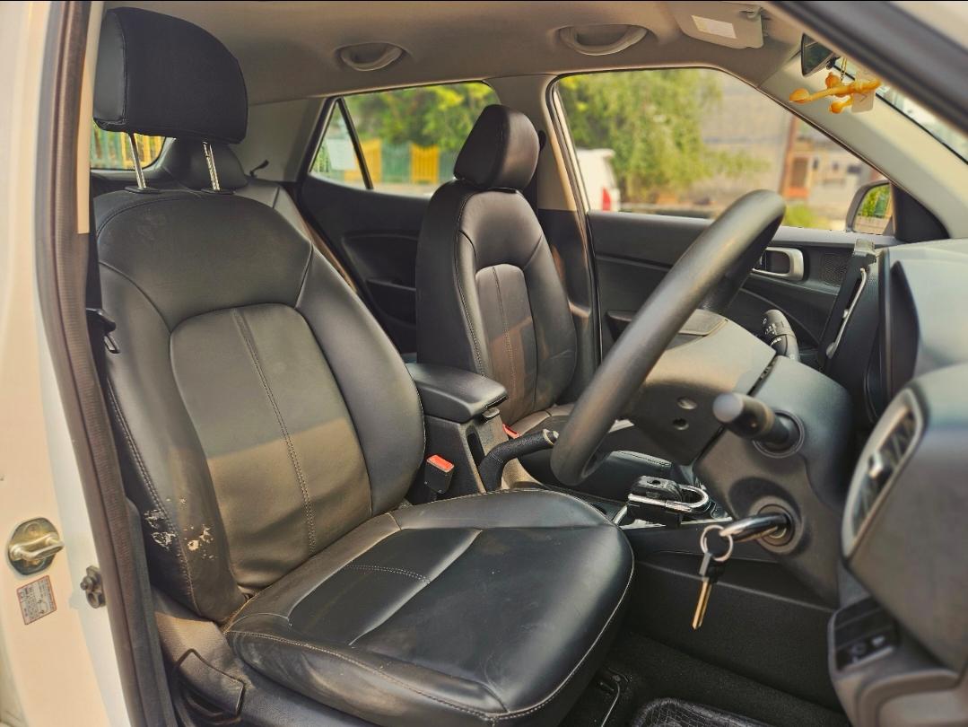 यूज़्ड 2020 ह्युंडई वेन्यू, Noida New Delhi 15 यूज़्ड 2020 ह्युंडई वेन्यू, Noida New Delhi 15